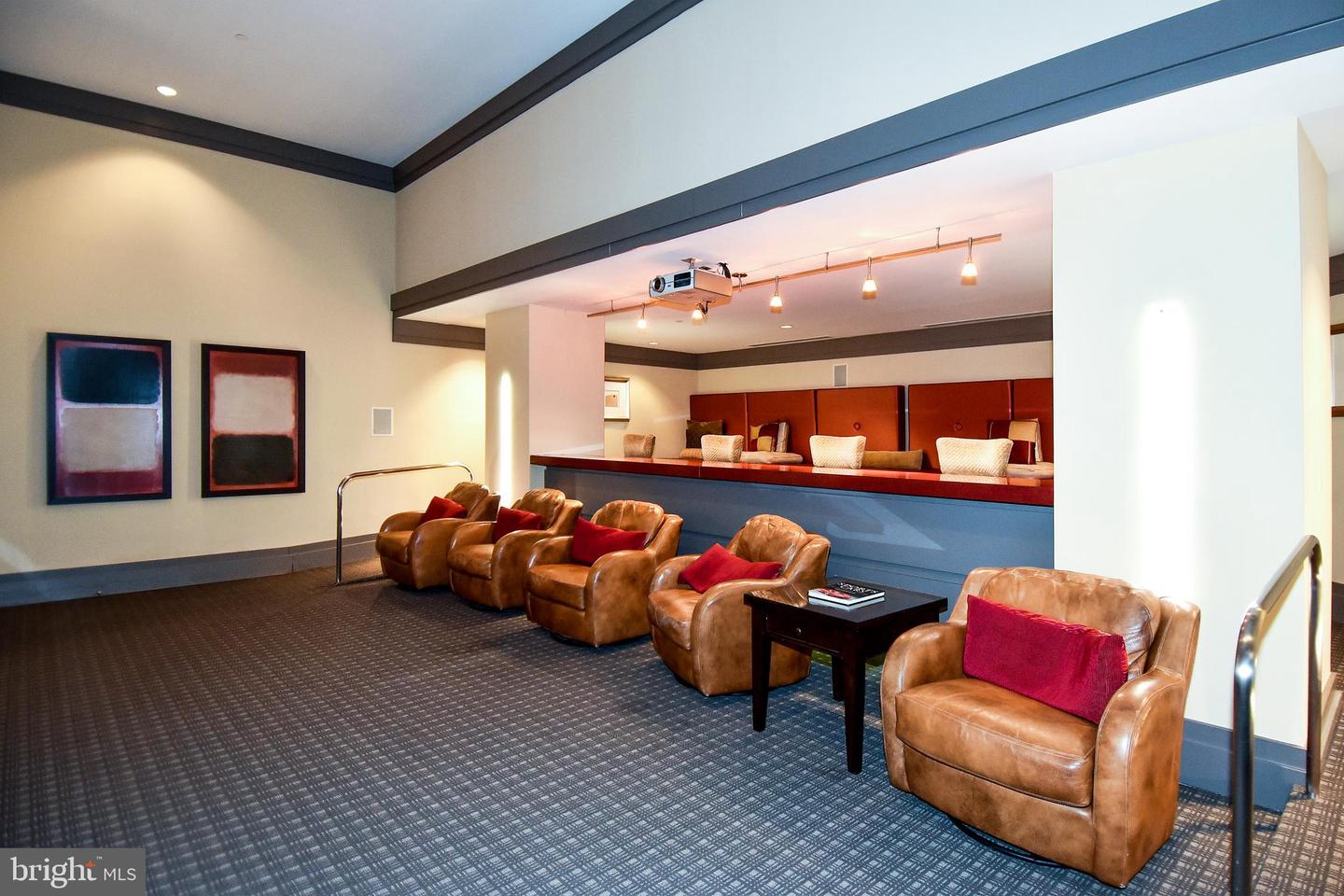 4500 S FOUR MILE RUN DR #1218, ARLINGTON, Virginia 22204, 2 Bedrooms Bedrooms, ,2 BathroomsBathrooms,Residential,For sale,4500 S FOUR MILE RUN DR #1218,VAAR2061428 MLS # VAAR2061428
