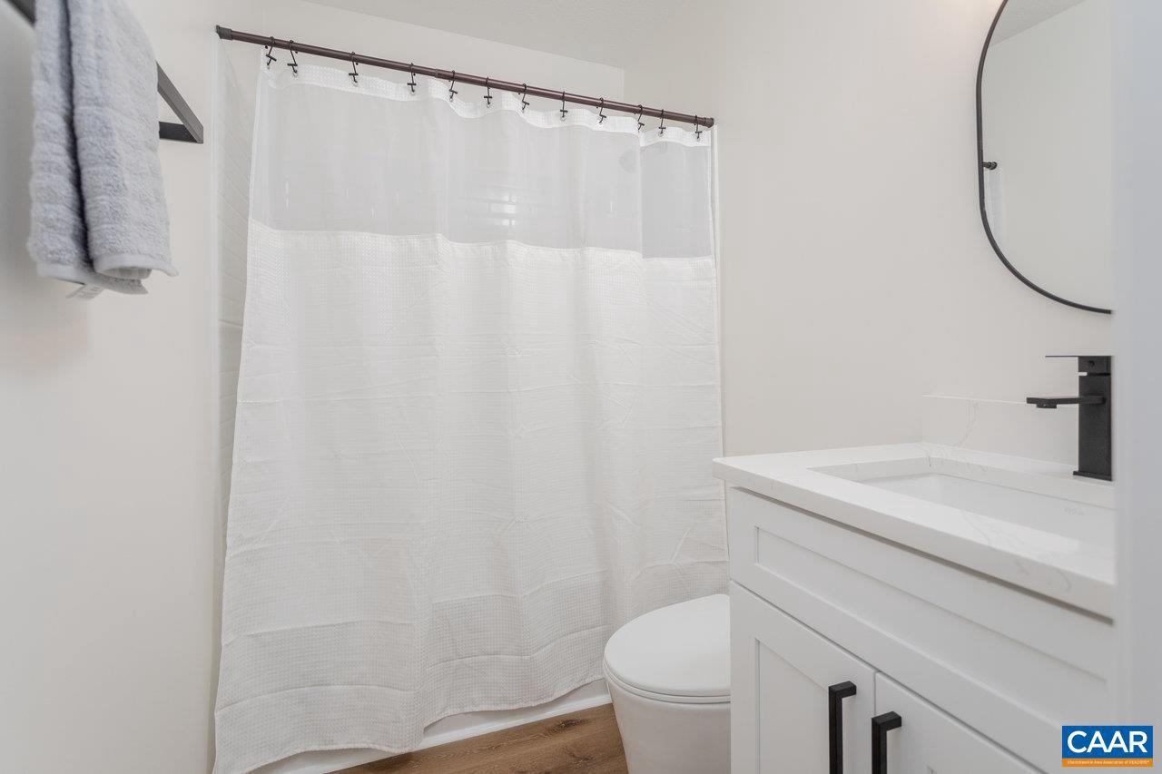 37 AUBURN DR, GROTTOES, Virginia 24441, 4 Bedrooms Bedrooms, ,2 BathroomsBathrooms,Residential,For sale,37 AUBURN DR,667152 MLS # 667152