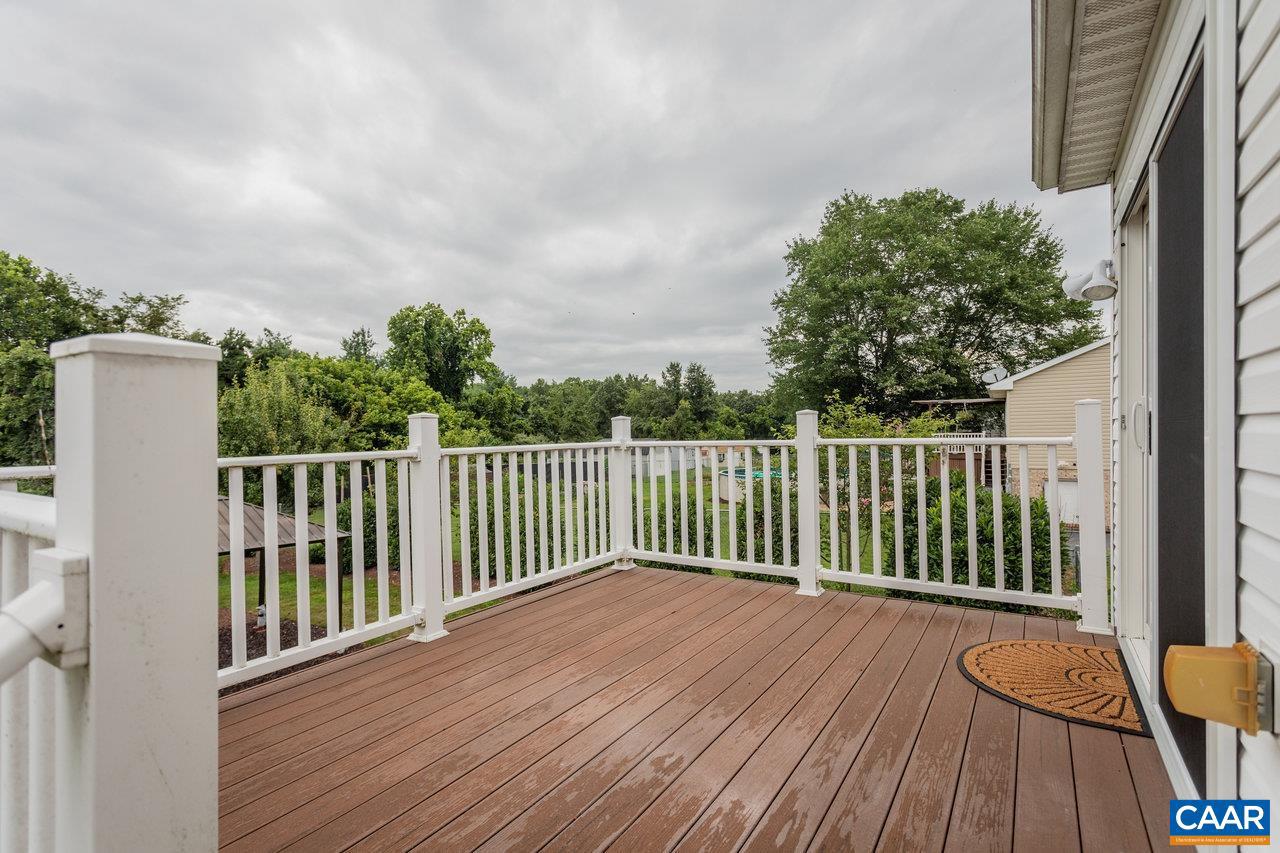 37 AUBURN DR, GROTTOES, Virginia 24441, 4 Bedrooms Bedrooms, ,2 BathroomsBathrooms,Residential,For sale,37 AUBURN DR,667152 MLS # 667152