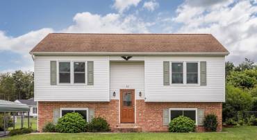 37 AUBURN DR, GROTTOES, Virginia 24441, 4 Bedrooms Bedrooms, ,2 BathroomsBathrooms,Residential,For sale,37 AUBURN DR,667152 MLS # 667152