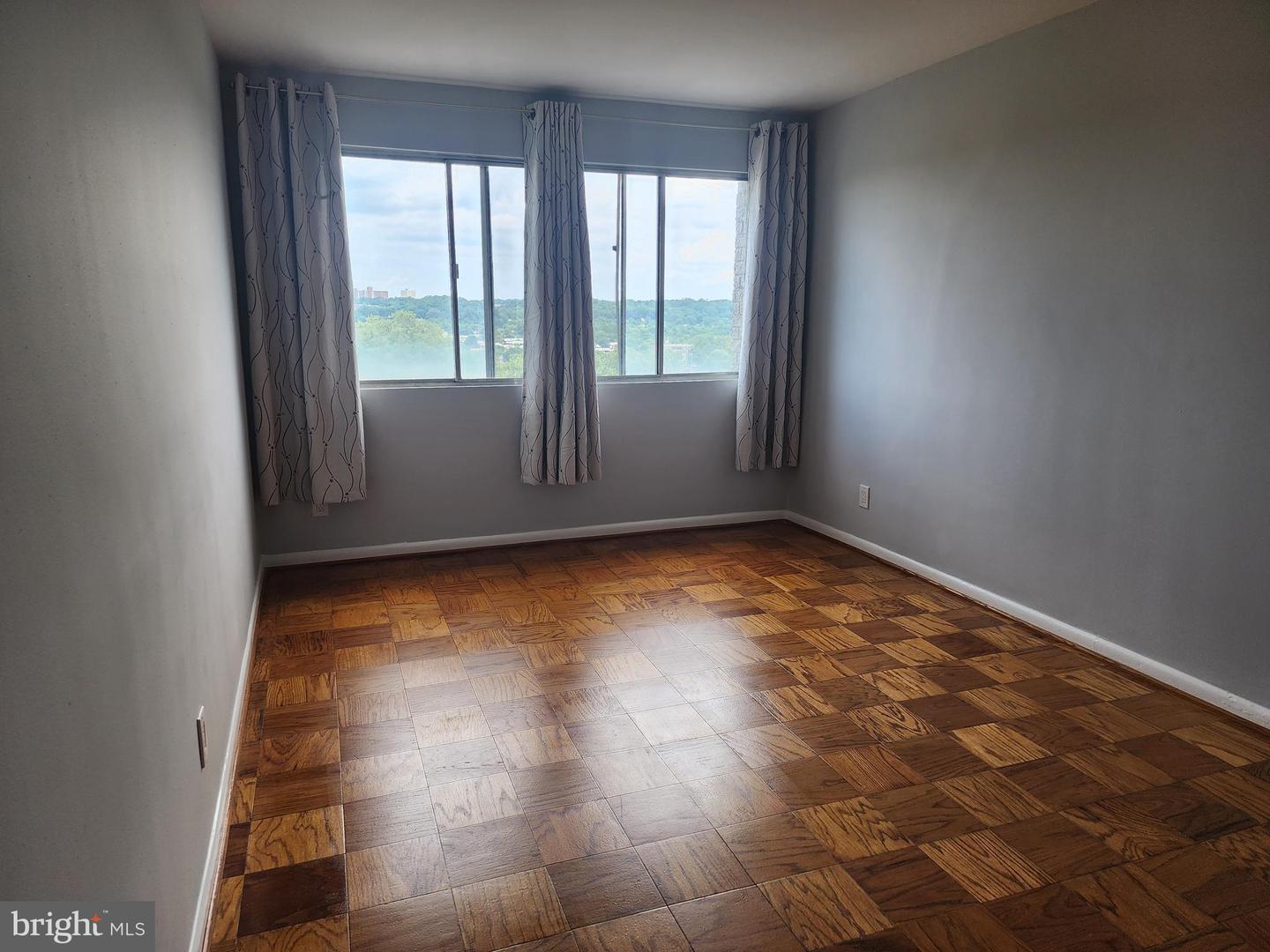 431 N ARMISTEAD ST #502, ALEXANDRIA, Virginia 22312, 2 Bedrooms Bedrooms, ,1 BathroomBathrooms,Residential,For sale,431 N ARMISTEAD ST #502,VAAX2047898 MLS # VAAX2047898