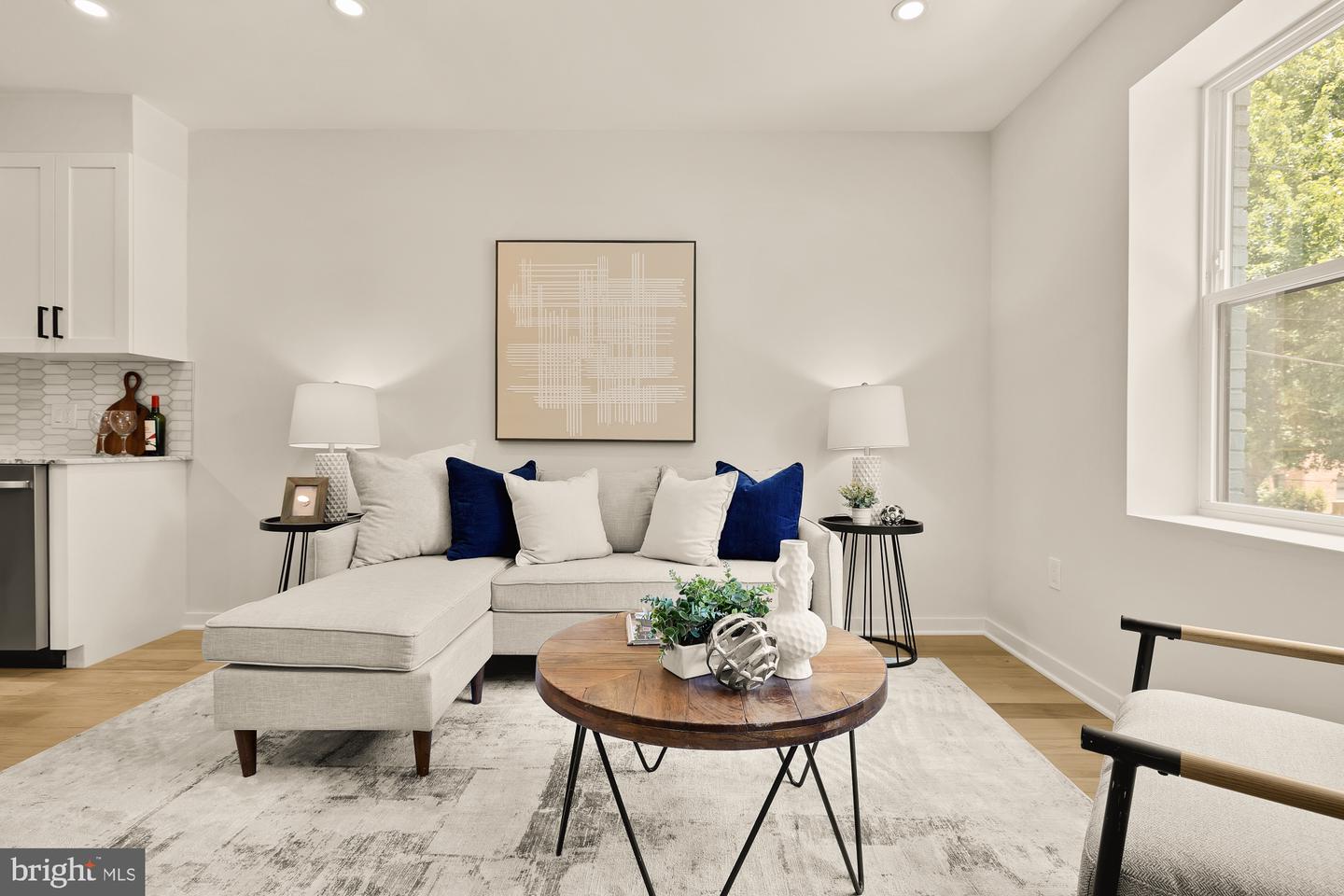 2610 41ST ST NW #3, WASHINGTON, District Of Columbia 20007, 2 Bedrooms Bedrooms, ,2 BathroomsBathrooms,Residential,For sale,2610 41ST ST NW #3,DCDC2212274 MLS # DCDC2212274