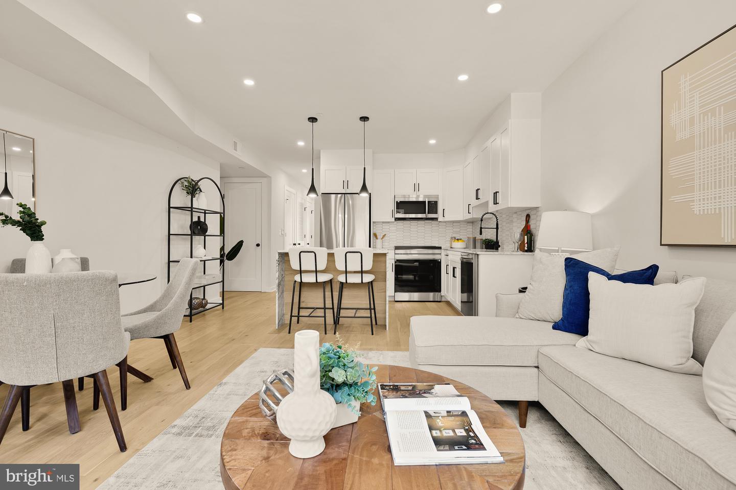 2610 41ST ST NW #3, WASHINGTON, District Of Columbia 20007, 2 Bedrooms Bedrooms, ,2 BathroomsBathrooms,Residential,For sale,2610 41ST ST NW #3,DCDC2212274 MLS # DCDC2212274