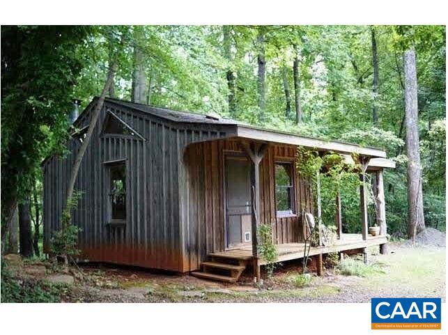 1950 LOCUST HOLLOW RD, CHARLOTTESVILLE, Virginia 22903, 3 Bedrooms Bedrooms, ,2 BathroomsBathrooms,Residential,For sale,1950 LOCUST HOLLOW RD,667156 MLS # 667156