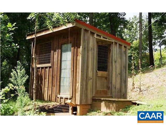 1950 LOCUST HOLLOW RD, CHARLOTTESVILLE, Virginia 22903, 3 Bedrooms Bedrooms, ,2 BathroomsBathrooms,Residential,For sale,1950 LOCUST HOLLOW RD,667156 MLS # 667156