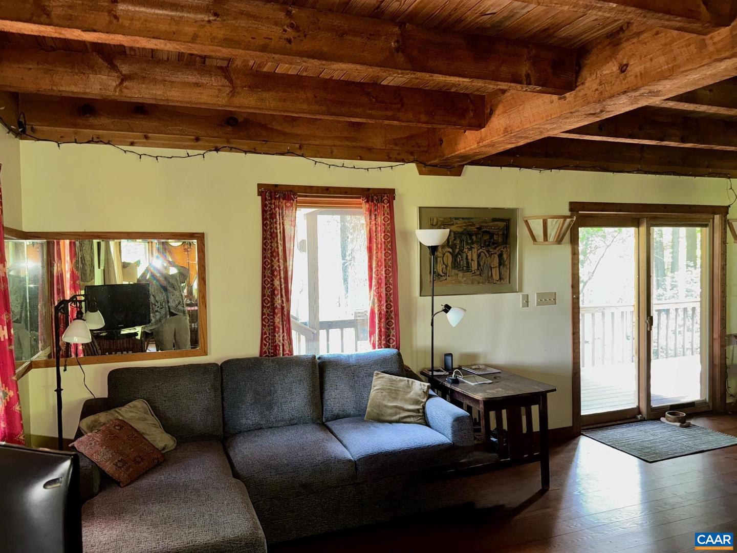 1950 LOCUST HOLLOW RD, CHARLOTTESVILLE, Virginia 22903, 3 Bedrooms Bedrooms, ,2 BathroomsBathrooms,Residential,For sale,1950 LOCUST HOLLOW RD,667156 MLS # 667156