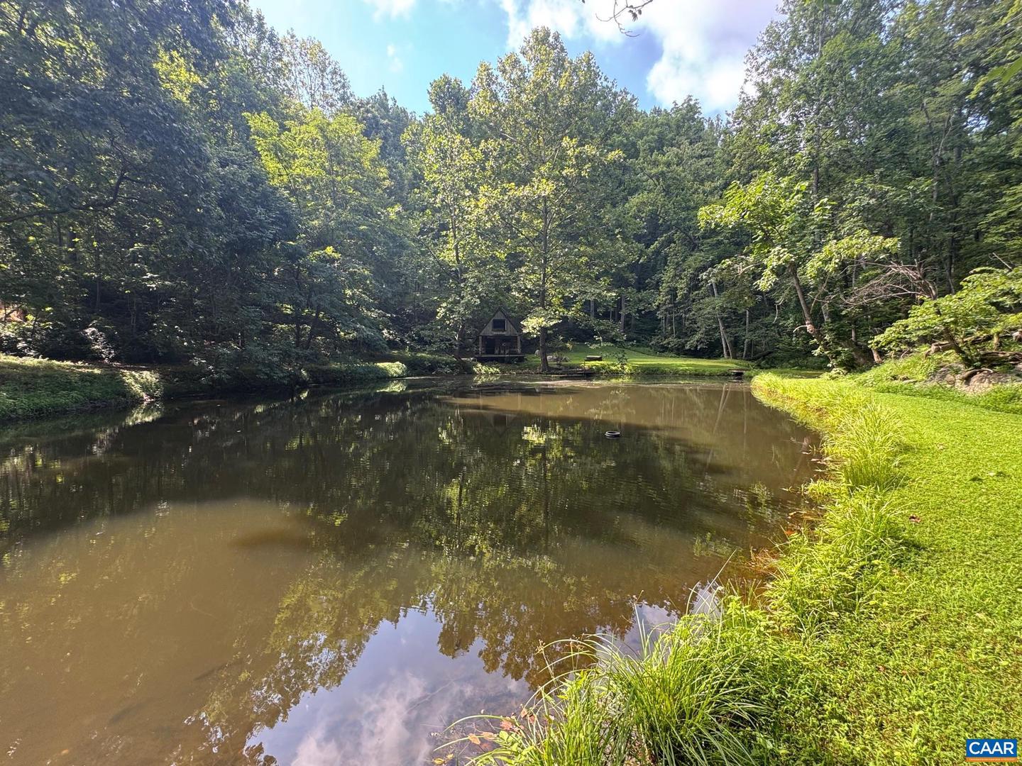 1950 LOCUST HOLLOW RD, CHARLOTTESVILLE, Virginia 22903, 3 Bedrooms Bedrooms, ,2 BathroomsBathrooms,Residential,For sale,1950 LOCUST HOLLOW RD,667156 MLS # 667156