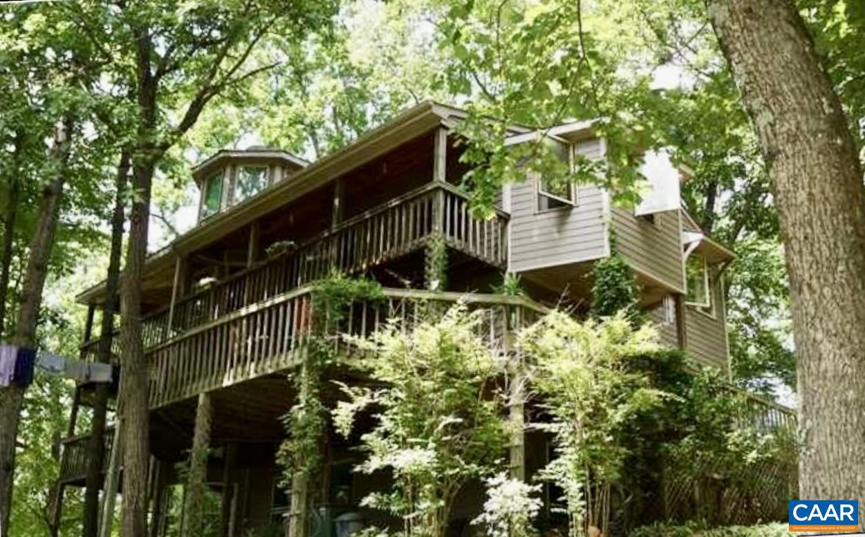 1950 LOCUST HOLLOW RD, CHARLOTTESVILLE, Virginia 22903, 3 Bedrooms Bedrooms, ,2 BathroomsBathrooms,Residential,For sale,1950 LOCUST HOLLOW RD,667156 MLS # 667156