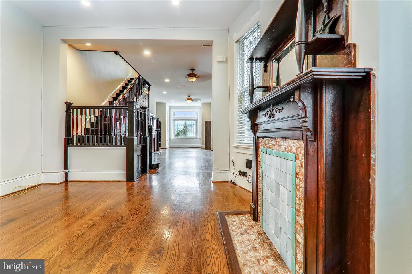 221 M ST NW, WASHINGTON, District Of Columbia 20001, 5 Bedrooms Bedrooms, ,3 BathroomsBathrooms,Residential,For sale,221 M ST NW,DCDC2212282 MLS # DCDC2212282