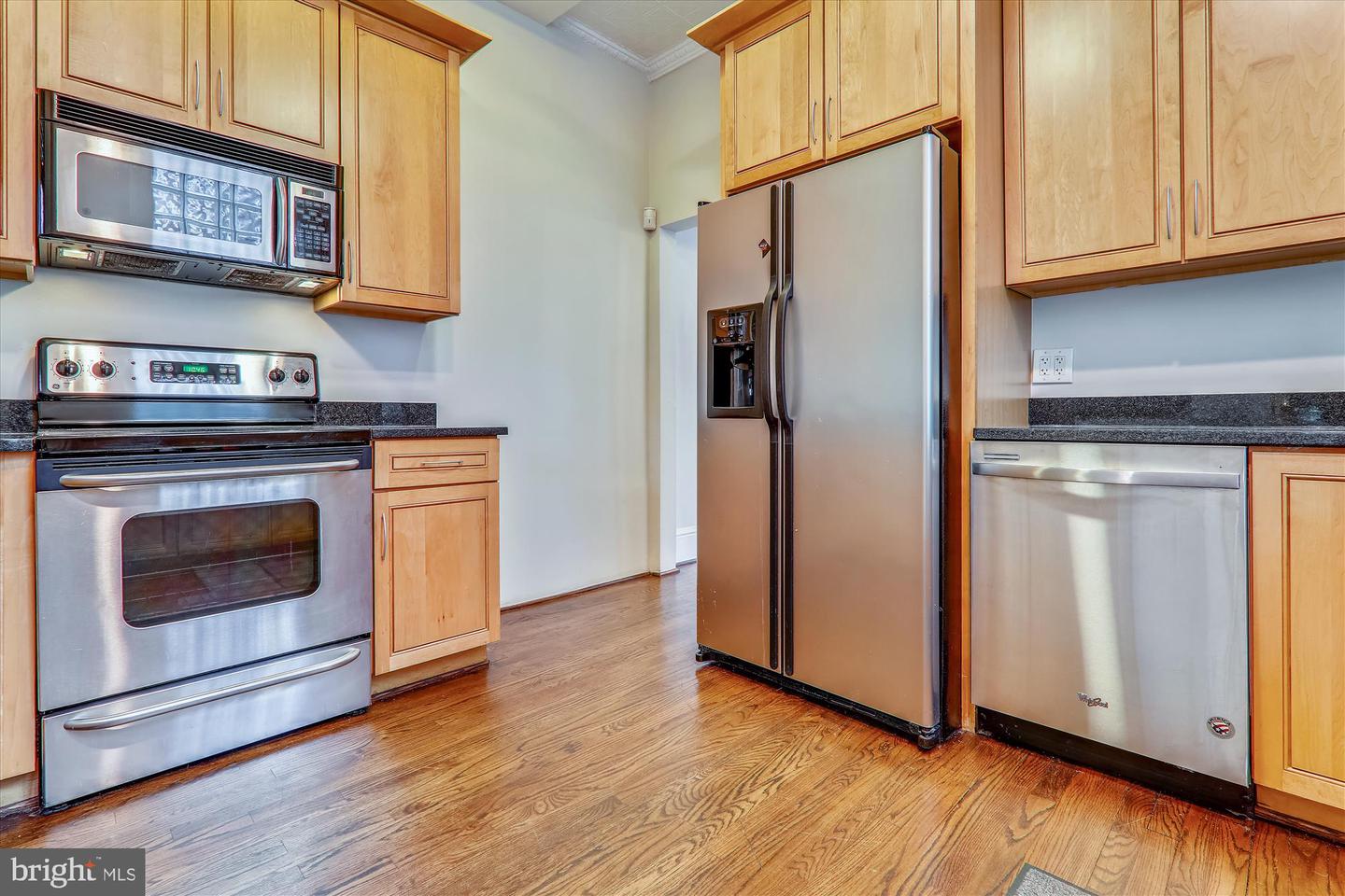 221 M ST NW, WASHINGTON, District Of Columbia 20001, 5 Bedrooms Bedrooms, ,3 BathroomsBathrooms,Residential,For sale,221 M ST NW,DCDC2212282 MLS # DCDC2212282