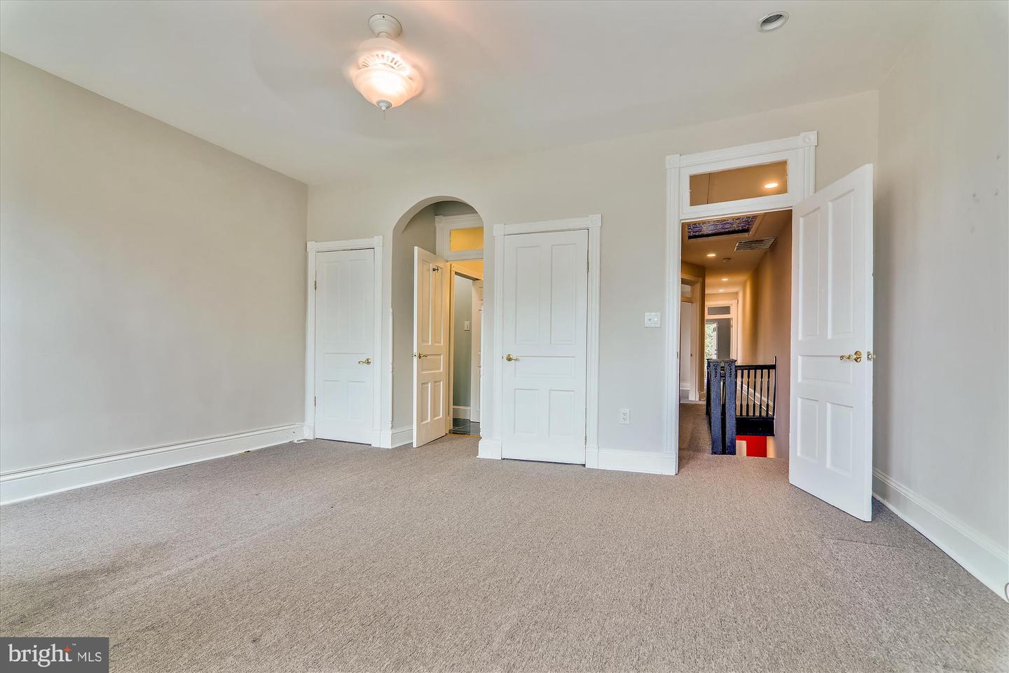 221 M ST NW, WASHINGTON, District Of Columbia 20001, 5 Bedrooms Bedrooms, ,3 BathroomsBathrooms,Residential,For sale,221 M ST NW,DCDC2212282 MLS # DCDC2212282