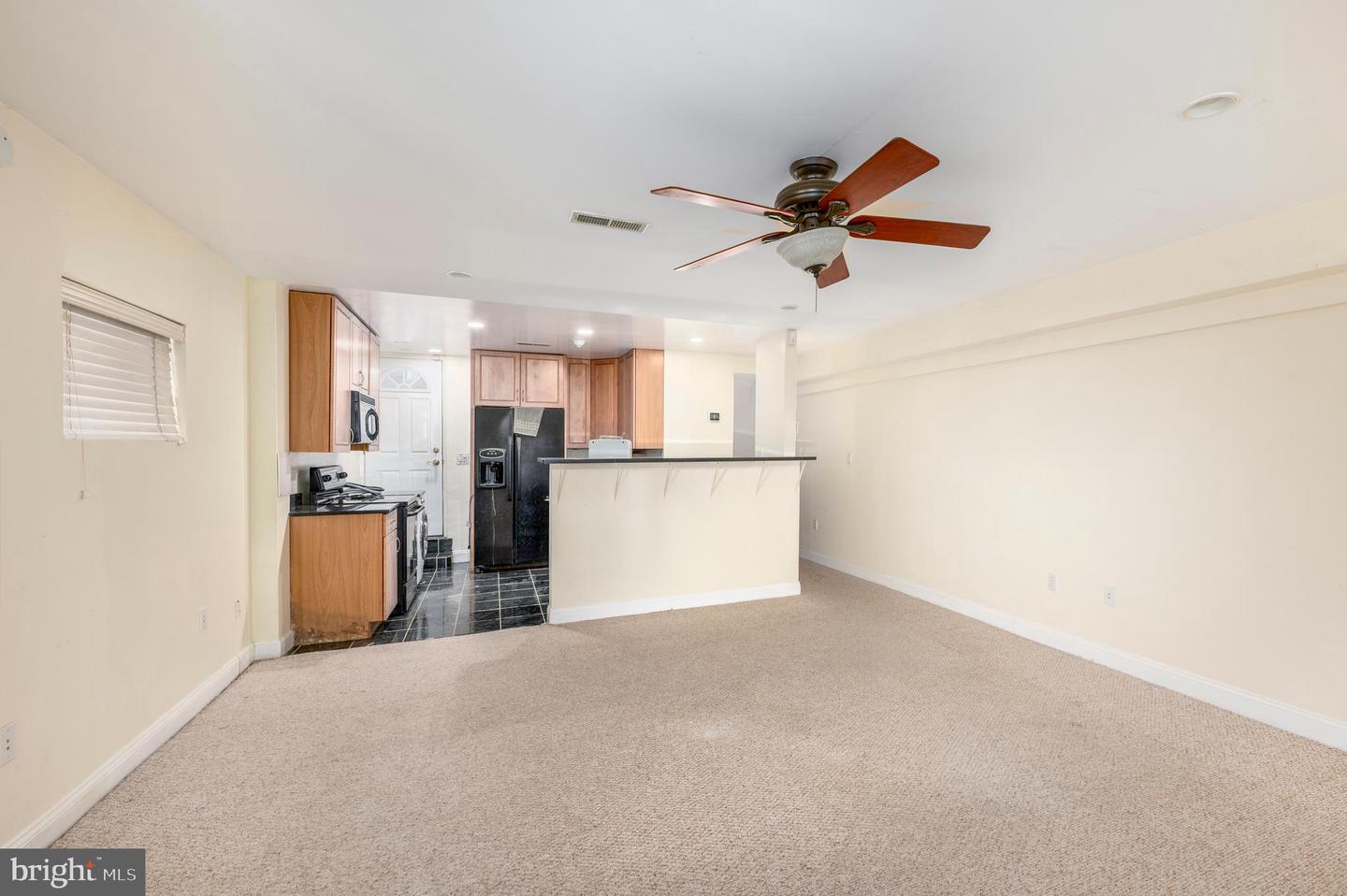 221 M ST NW, WASHINGTON, District Of Columbia 20001, 5 Bedrooms Bedrooms, ,3 BathroomsBathrooms,Residential,For sale,221 M ST NW,DCDC2212282 MLS # DCDC2212282
