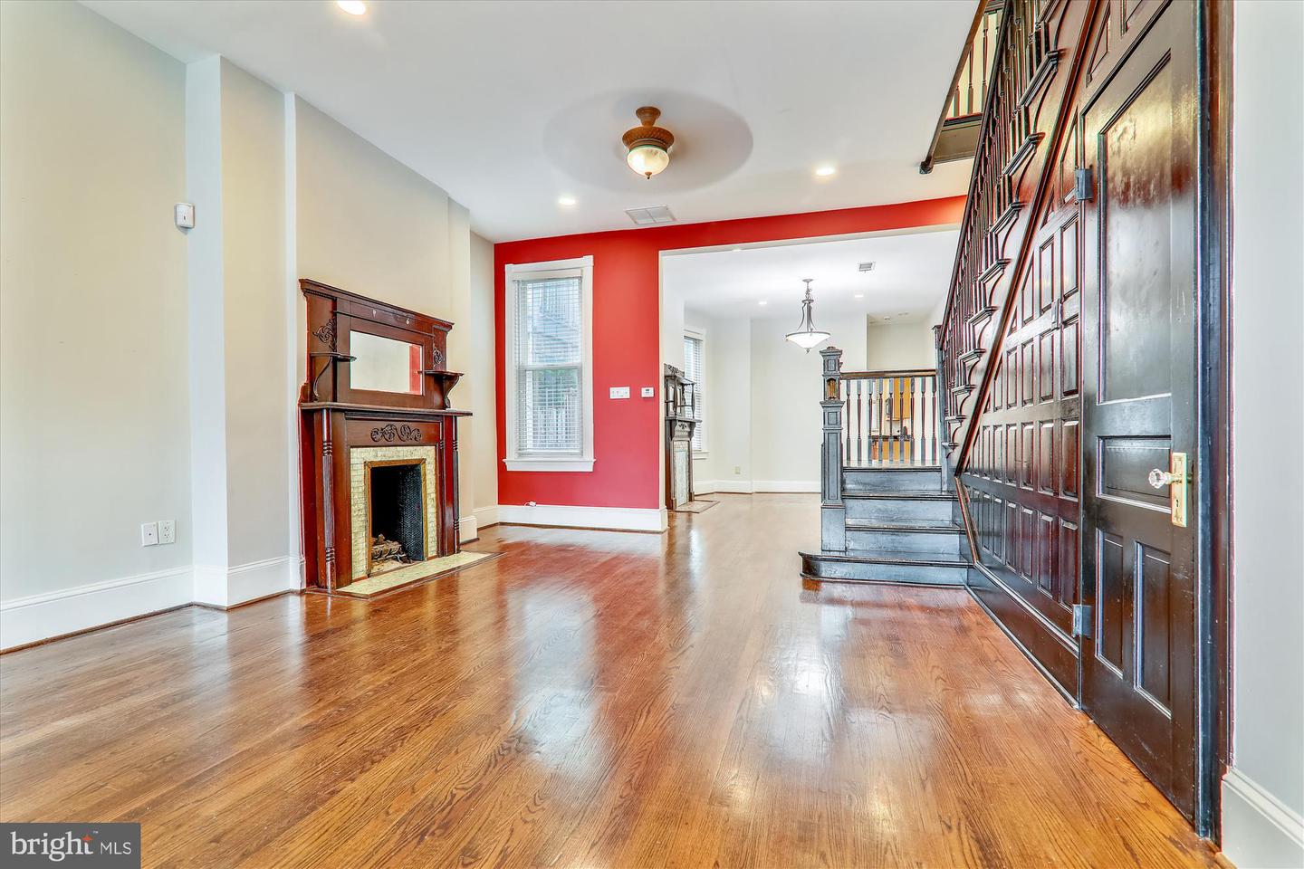 221 M ST NW, WASHINGTON, District Of Columbia 20001, 5 Bedrooms Bedrooms, ,3 BathroomsBathrooms,Residential,For sale,221 M ST NW,DCDC2212282 MLS # DCDC2212282