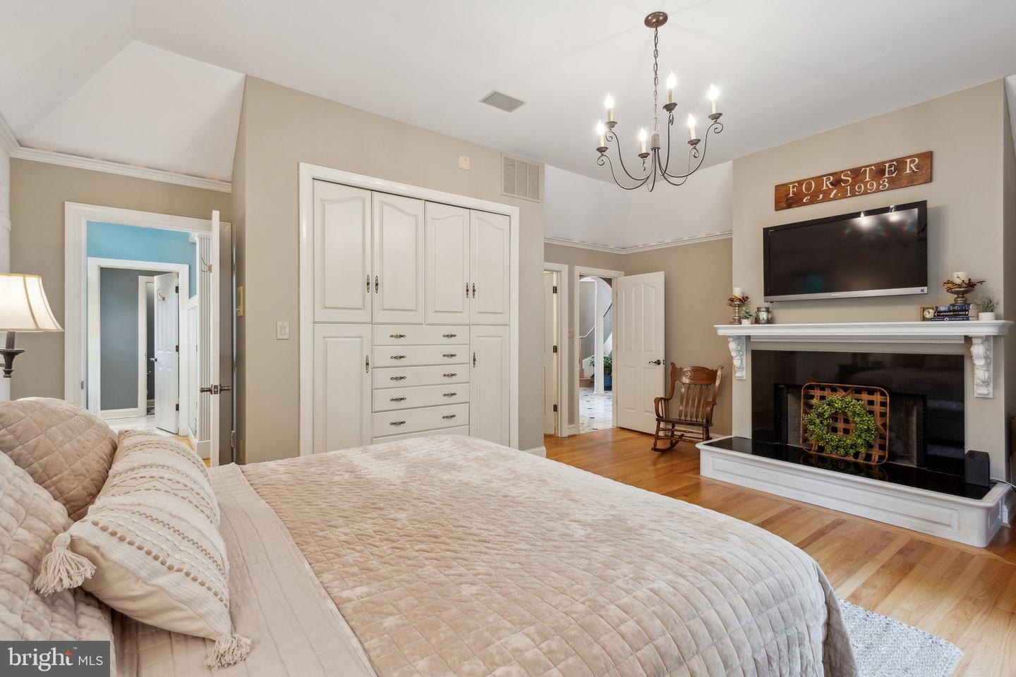 9409 WINDY HILL DR, NOKESVILLE, Virginia 20181, 4 Bedrooms Bedrooms, ,3 BathroomsBathrooms,Residential,For sale,9409 WINDY HILL DR,VAPW2100106 MLS # VAPW2100106