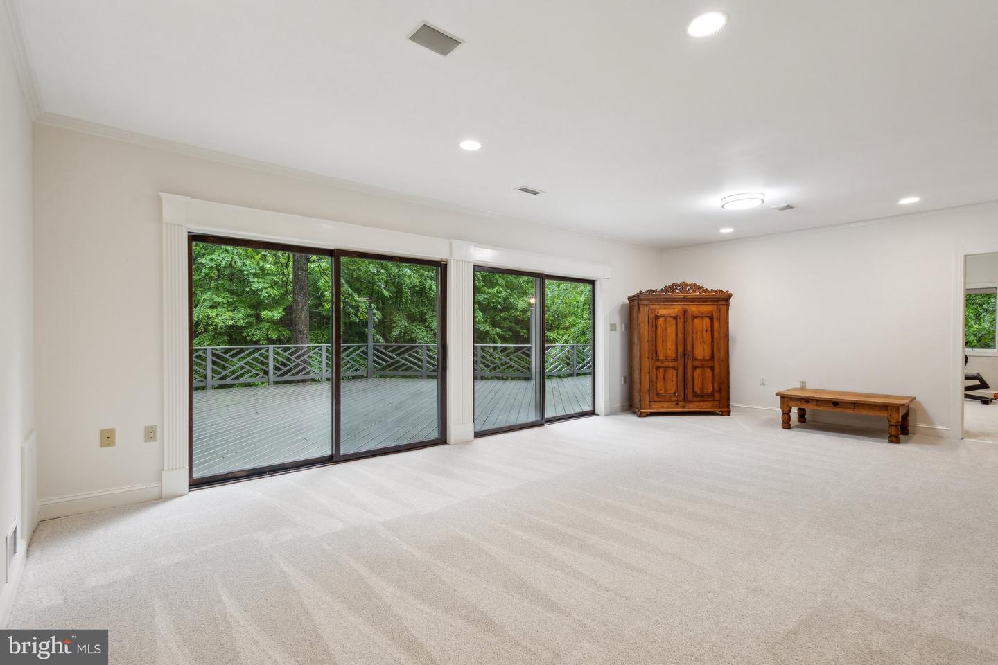 9409 WINDY HILL DR, NOKESVILLE, Virginia 20181, 4 Bedrooms Bedrooms, ,3 BathroomsBathrooms,Residential,For sale,9409 WINDY HILL DR,VAPW2100106 MLS # VAPW2100106