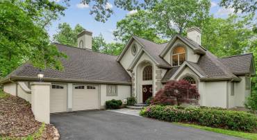 9409 WINDY HILL DR, NOKESVILLE, Virginia 20181, 4 Bedrooms Bedrooms, ,3 BathroomsBathrooms,Residential,For sale,9409 WINDY HILL DR,VAPW2100106 MLS # VAPW2100106
