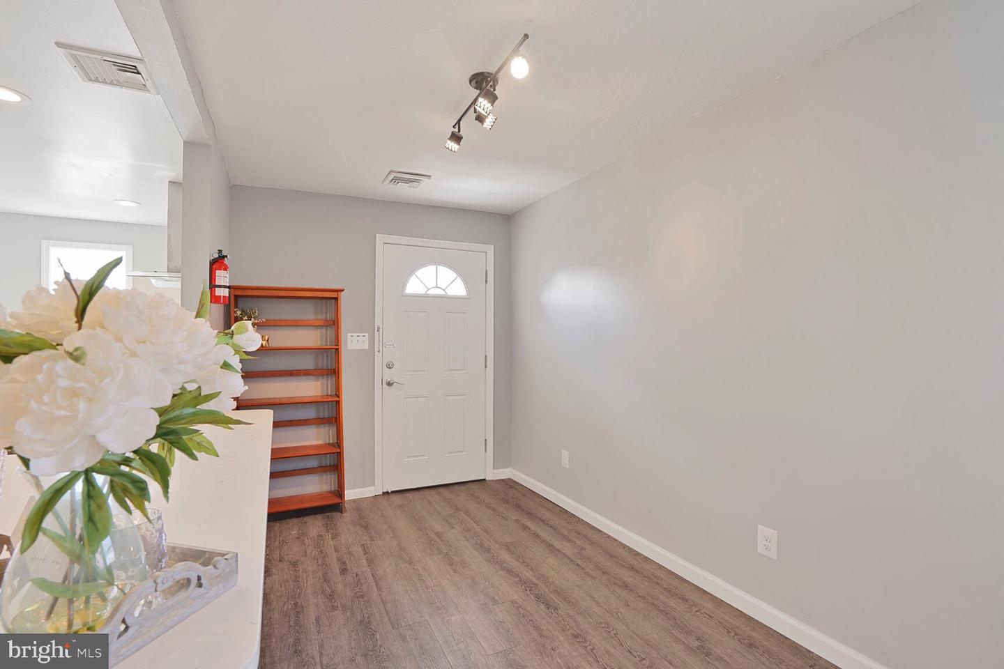 6278 WILLS ST, ALEXANDRIA, Virginia 22310, 4 Bedrooms Bedrooms, 8 Rooms Rooms,3 BathroomsBathrooms,Residential,For sale,6278 WILLS ST,VAFX2257780 MLS # VAFX2257780