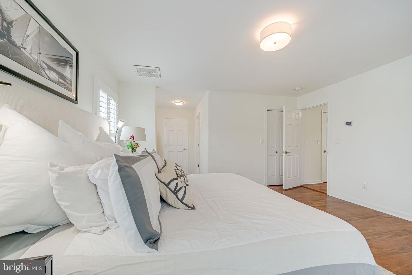 1620 N GEORGE MASON DR, ARLINGTON, Virginia 22205, 4 Bedrooms Bedrooms, ,4 BathroomsBathrooms,Residential,For sale,1620 N GEORGE MASON DR,VAAR2061442 MLS # VAAR2061442
