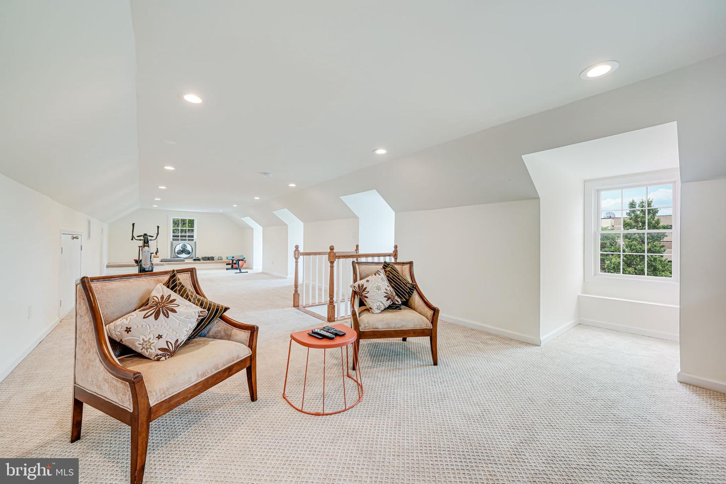 1620 N GEORGE MASON DR, ARLINGTON, Virginia 22205, 4 Bedrooms Bedrooms, ,4 BathroomsBathrooms,Residential,For sale,1620 N GEORGE MASON DR,VAAR2061442 MLS # VAAR2061442