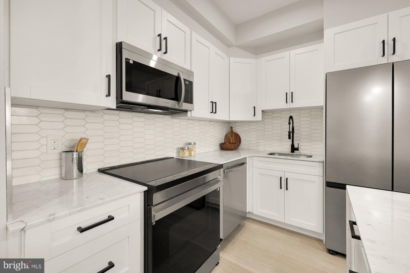 2610 41ST ST NW #2, WASHINGTON, District Of Columbia 20007, 2 Bedrooms Bedrooms, ,2 BathroomsBathrooms,Residential,For sale,2610 41ST ST NW #2,DCDC2212286 MLS # DCDC2212286
