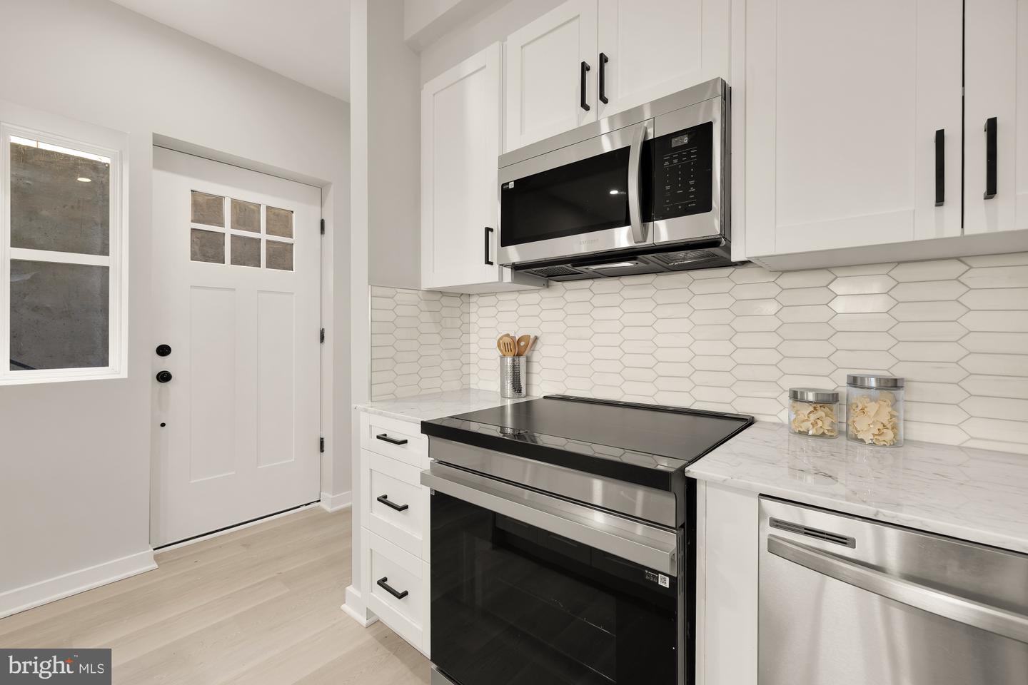 2610 41ST ST NW #2, WASHINGTON, District Of Columbia 20007, 2 Bedrooms Bedrooms, ,2 BathroomsBathrooms,Residential,For sale,2610 41ST ST NW #2,DCDC2212286 MLS # DCDC2212286