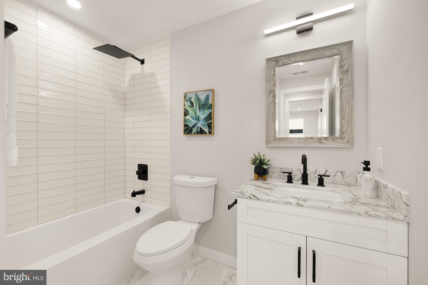 2610 41ST ST NW #2, WASHINGTON, District Of Columbia 20007, 2 Bedrooms Bedrooms, ,2 BathroomsBathrooms,Residential,For sale,2610 41ST ST NW #2,DCDC2212286 MLS # DCDC2212286