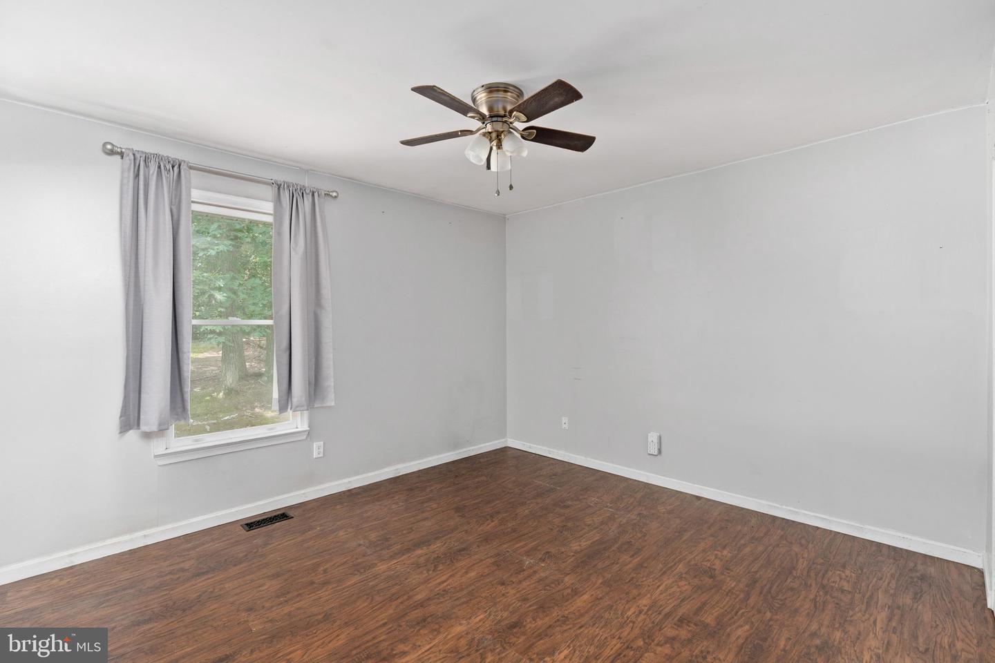 4 POSTERITY CV, RUTHER GLEN, Virginia 22546, 3 Bedrooms Bedrooms, ,2 BathroomsBathrooms,Residential,For sale,4 POSTERITY CV,VACV2008568 MLS # VACV2008568