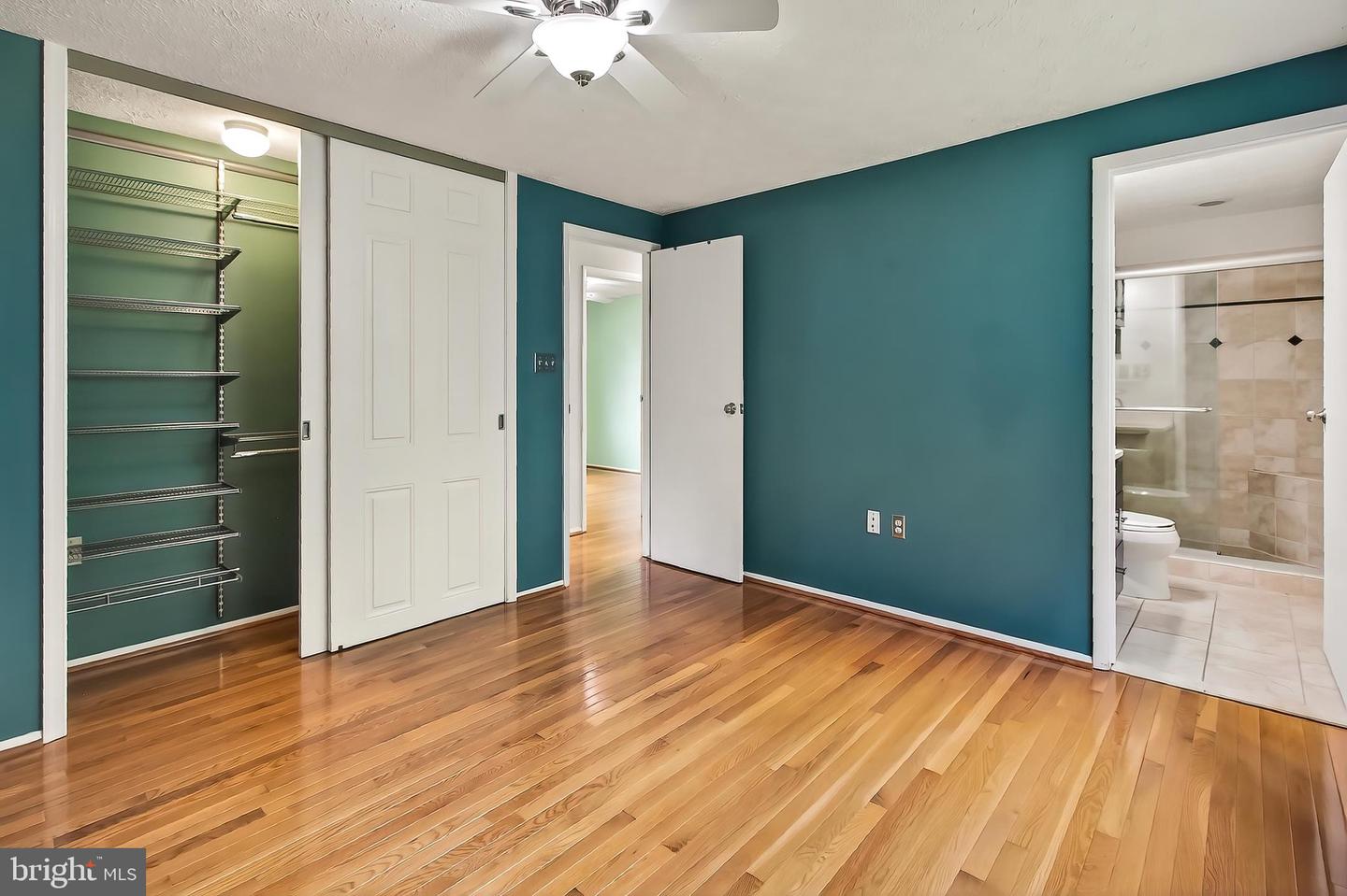 9813 BRIGHTLEA DR, VIENNA, Virginia 22181, 3 Bedrooms Bedrooms, ,2 BathroomsBathrooms,Residential,For sale,9813 BRIGHTLEA DR,VAFX2232246 MLS # VAFX2232246