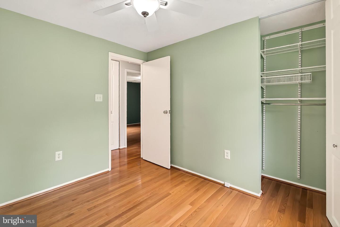 9813 BRIGHTLEA DR, VIENNA, Virginia 22181, 3 Bedrooms Bedrooms, ,2 BathroomsBathrooms,Residential,For sale,9813 BRIGHTLEA DR,VAFX2232246 MLS # VAFX2232246
