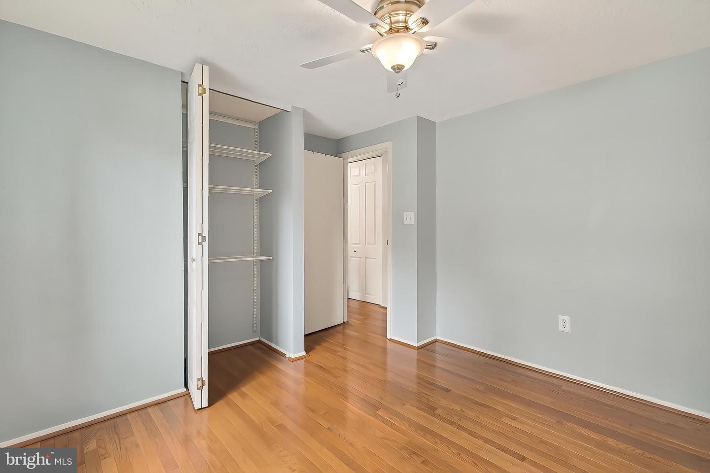 9813 BRIGHTLEA DR, VIENNA, Virginia 22181, 3 Bedrooms Bedrooms, ,2 BathroomsBathrooms,Residential,For sale,9813 BRIGHTLEA DR,VAFX2232246 MLS # VAFX2232246