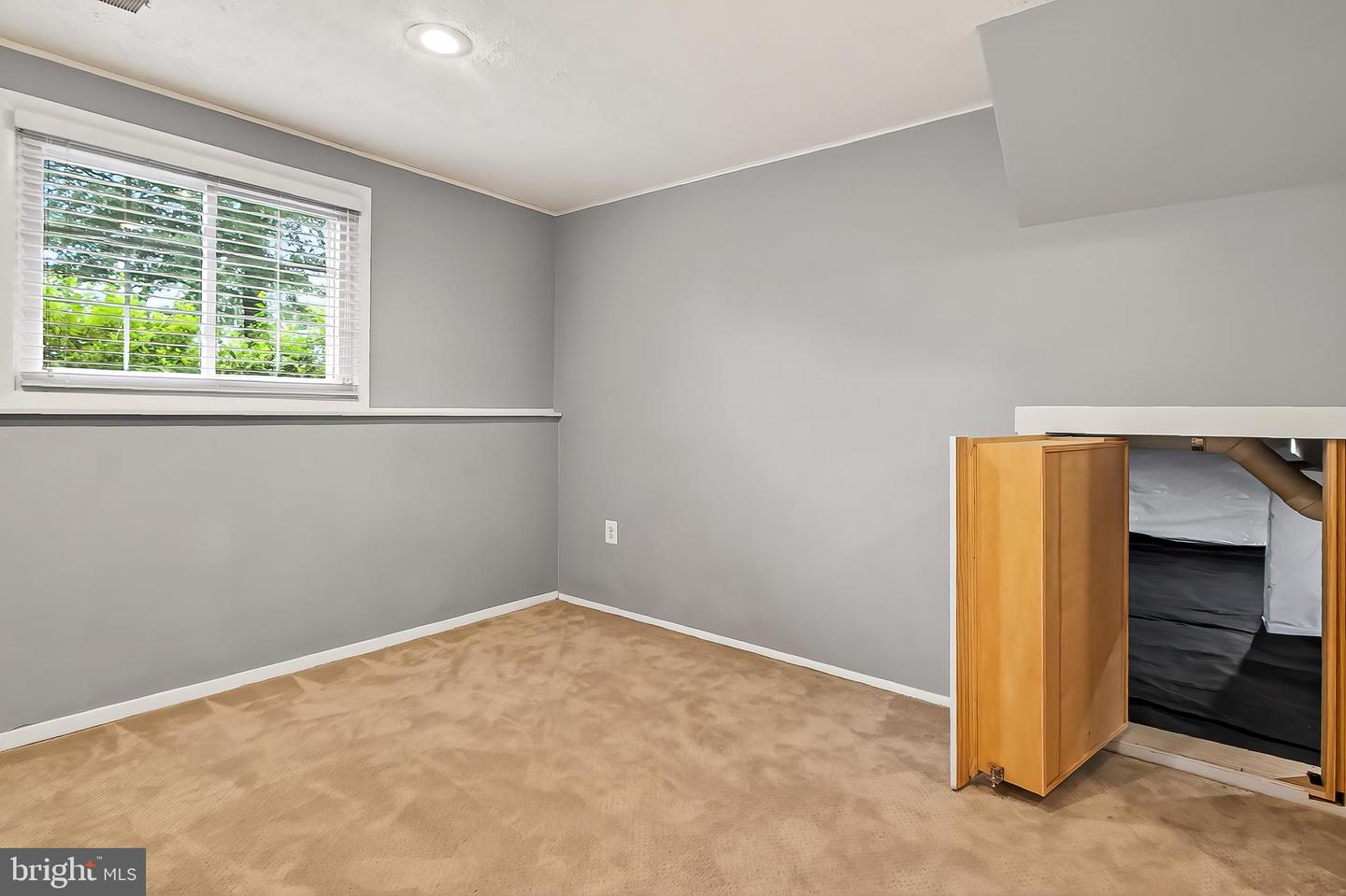 9813 BRIGHTLEA DR, VIENNA, Virginia 22181, 3 Bedrooms Bedrooms, ,2 BathroomsBathrooms,Residential,For sale,9813 BRIGHTLEA DR,VAFX2232246 MLS # VAFX2232246