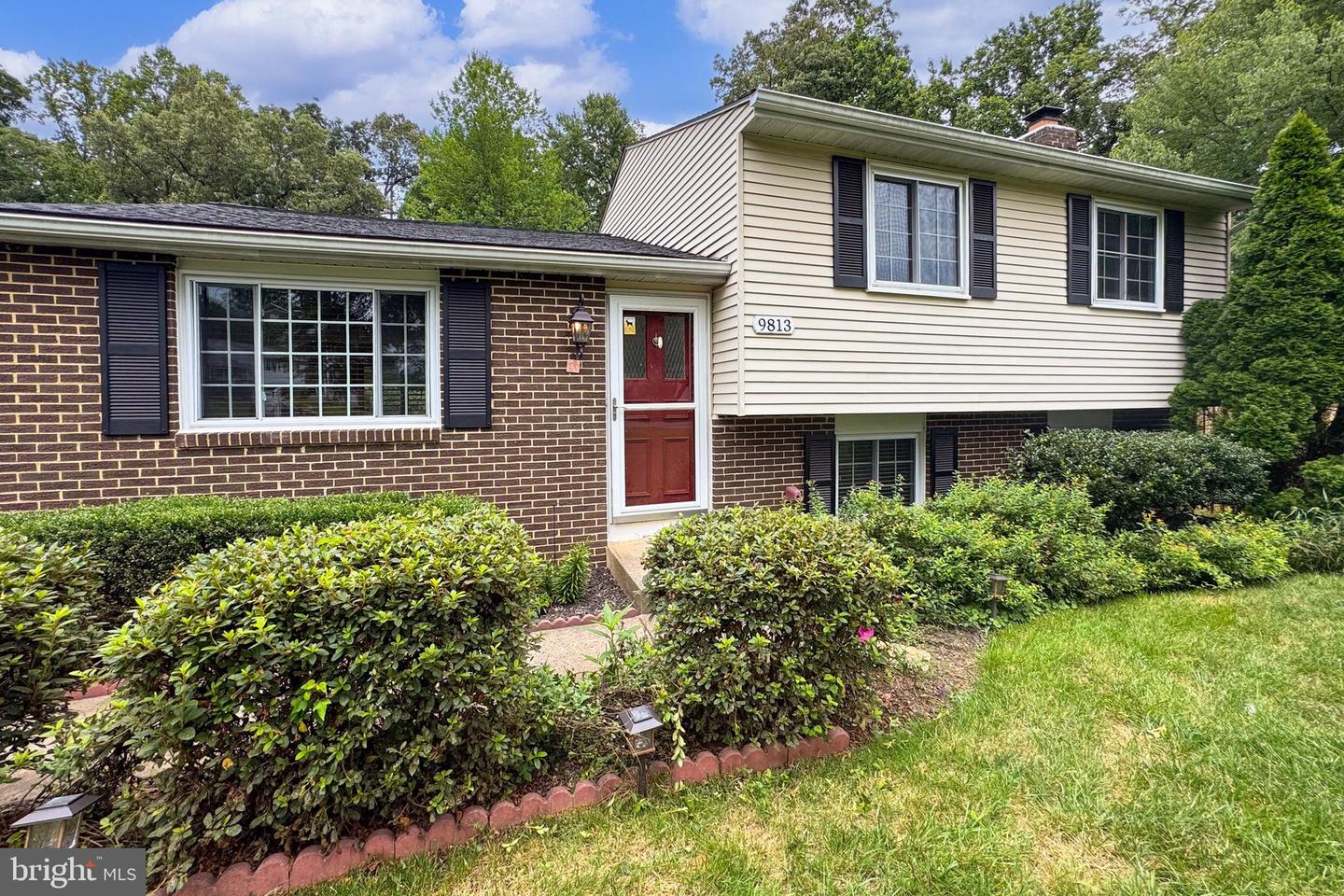 9813 BRIGHTLEA DR, VIENNA, Virginia 22181, 3 Bedrooms Bedrooms, ,2 BathroomsBathrooms,Residential,For sale,9813 BRIGHTLEA DR,VAFX2232246 MLS # VAFX2232246