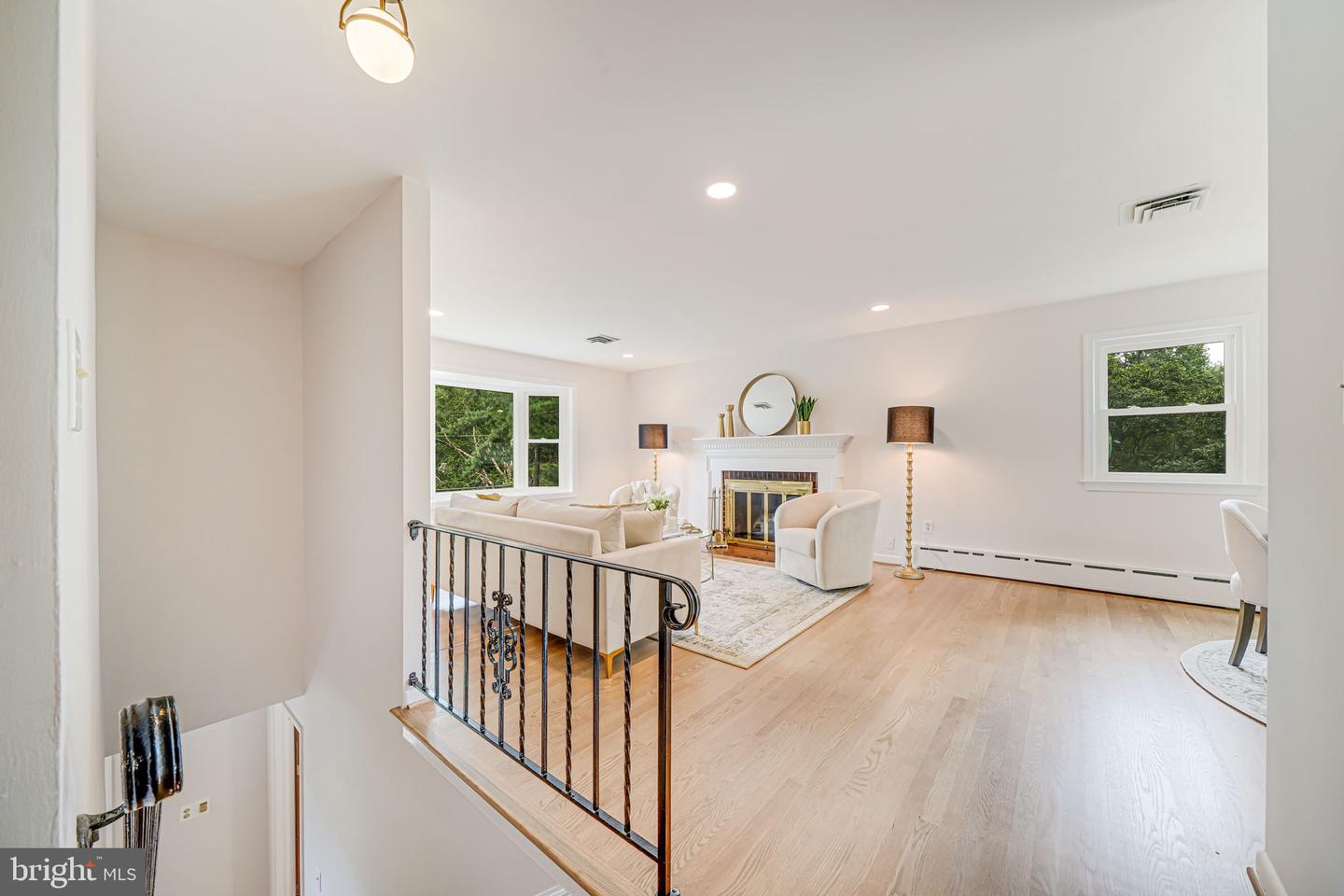 2566 MILITARY RD, ARLINGTON, Virginia 22207, 4 Bedrooms Bedrooms, ,3 BathroomsBathrooms,Residential,For sale,2566 MILITARY RD,VAAR2057968 MLS # VAAR2057968