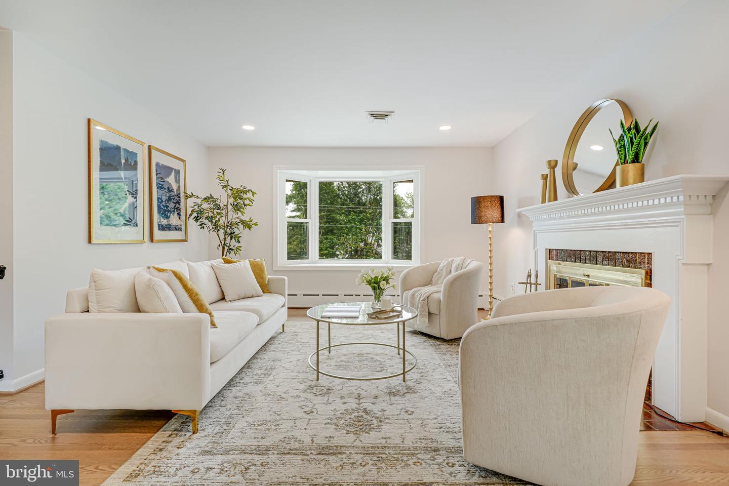 2566 MILITARY RD, ARLINGTON, Virginia 22207, 4 Bedrooms Bedrooms, ,3 BathroomsBathrooms,Residential,For sale,2566 MILITARY RD,VAAR2057968 MLS # VAAR2057968