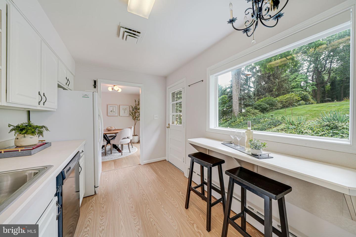2566 MILITARY RD, ARLINGTON, Virginia 22207, 4 Bedrooms Bedrooms, ,3 BathroomsBathrooms,Residential,For sale,2566 MILITARY RD,VAAR2057968 MLS # VAAR2057968