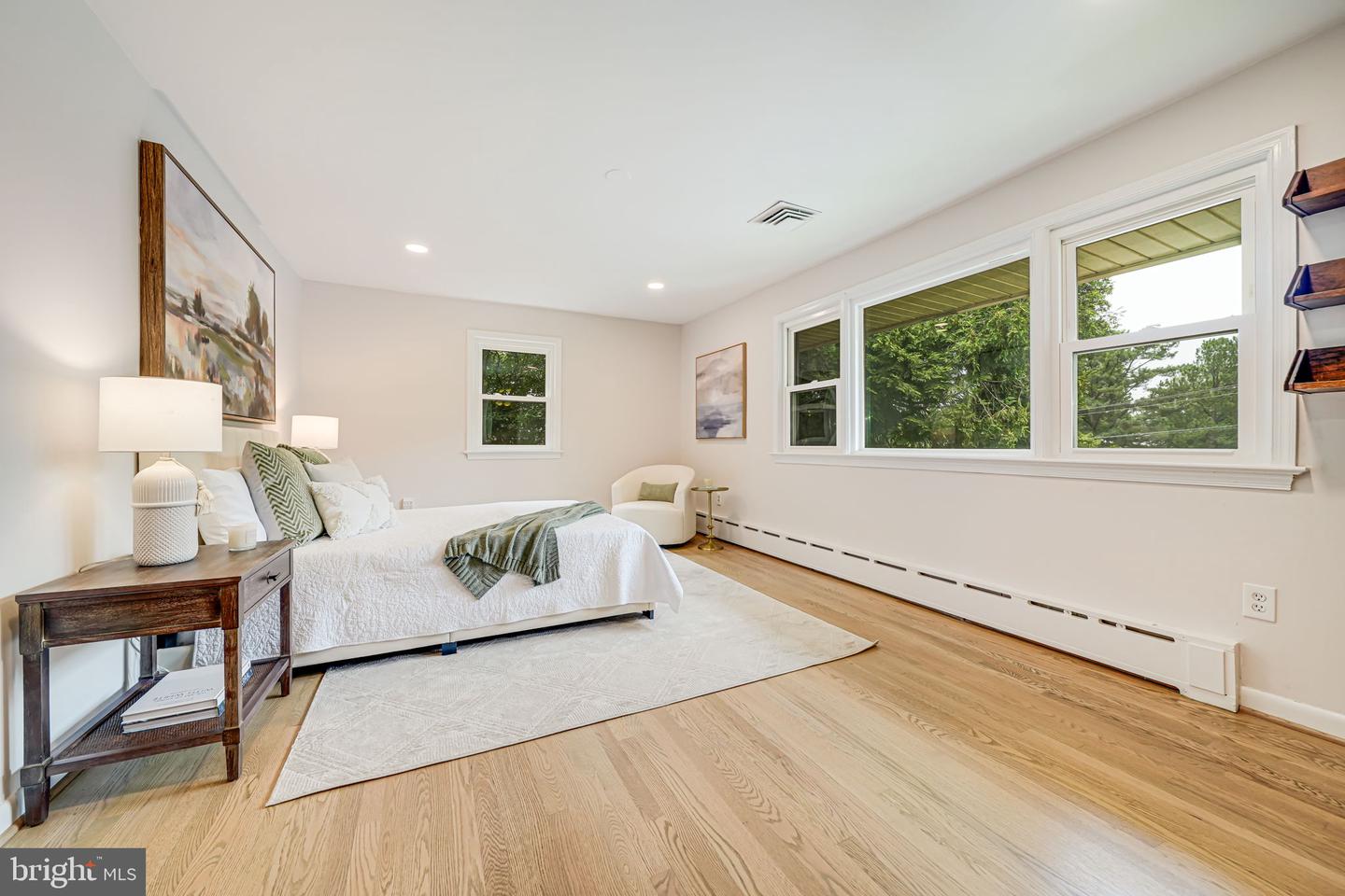 2566 MILITARY RD, ARLINGTON, Virginia 22207, 4 Bedrooms Bedrooms, ,3 BathroomsBathrooms,Residential,For sale,2566 MILITARY RD,VAAR2057968 MLS # VAAR2057968