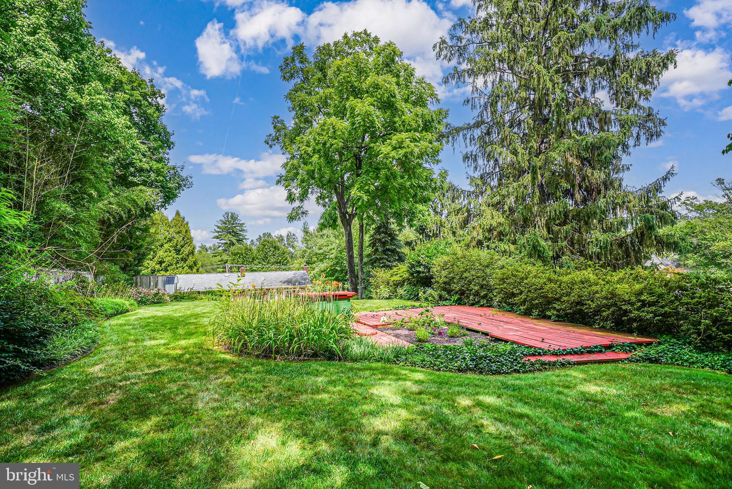 2566 MILITARY RD, ARLINGTON, Virginia 22207, 4 Bedrooms Bedrooms, ,3 BathroomsBathrooms,Residential,For sale,2566 MILITARY RD,VAAR2057968 MLS # VAAR2057968