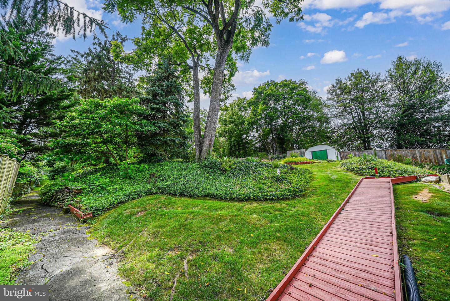2566 MILITARY RD, ARLINGTON, Virginia 22207, 4 Bedrooms Bedrooms, ,3 BathroomsBathrooms,Residential,For sale,2566 MILITARY RD,VAAR2057968 MLS # VAAR2057968