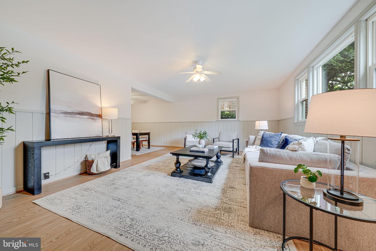 2566 MILITARY RD, ARLINGTON, Virginia 22207, 4 Bedrooms Bedrooms, ,3 BathroomsBathrooms,Residential,For sale,2566 MILITARY RD,VAAR2057968 MLS # VAAR2057968