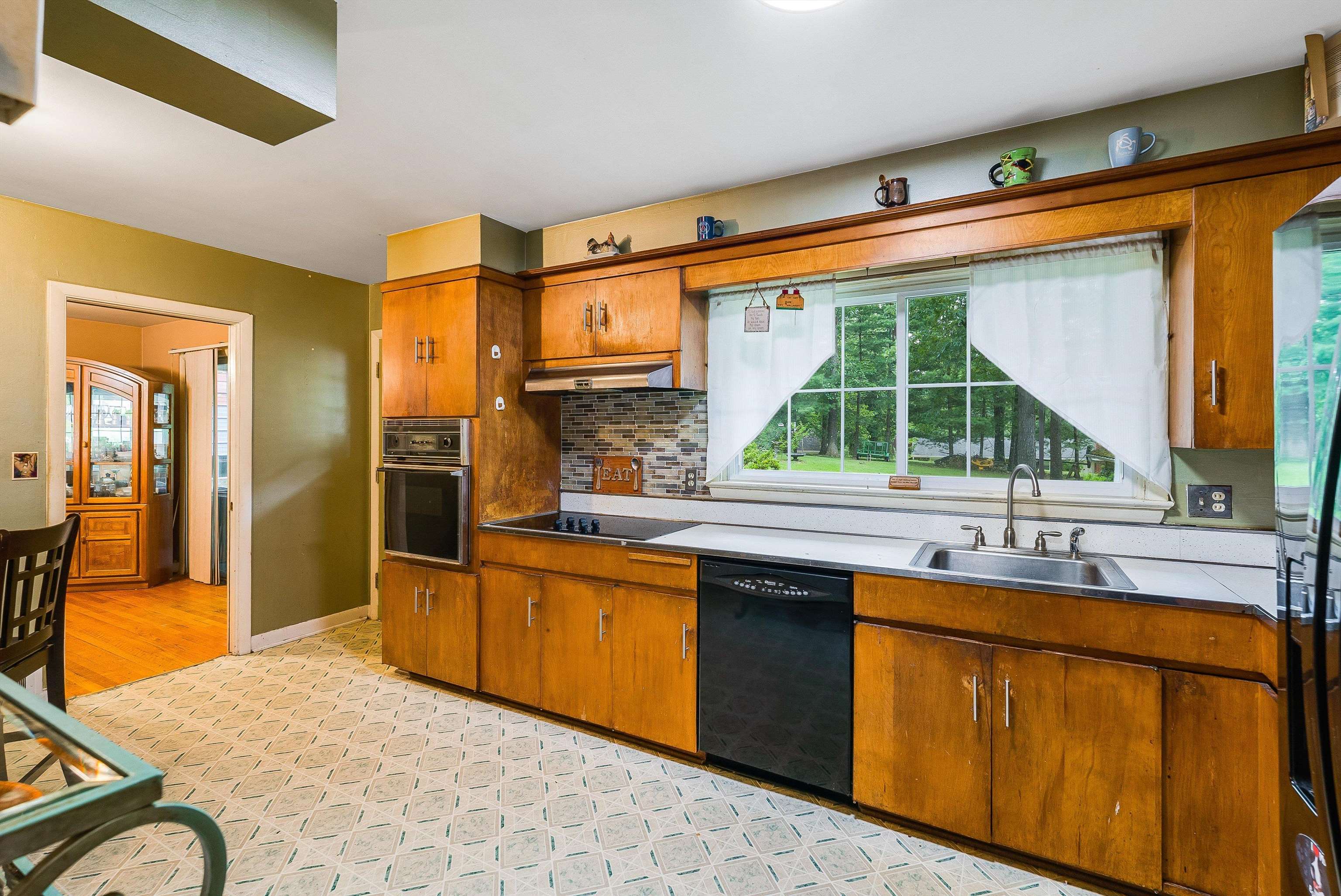 506 ROBIN ST, STAUNTON, Virginia 24401, 4 Bedrooms Bedrooms, ,2 BathroomsBathrooms,Residential,506 ROBIN ST,667162 MLS # 667162