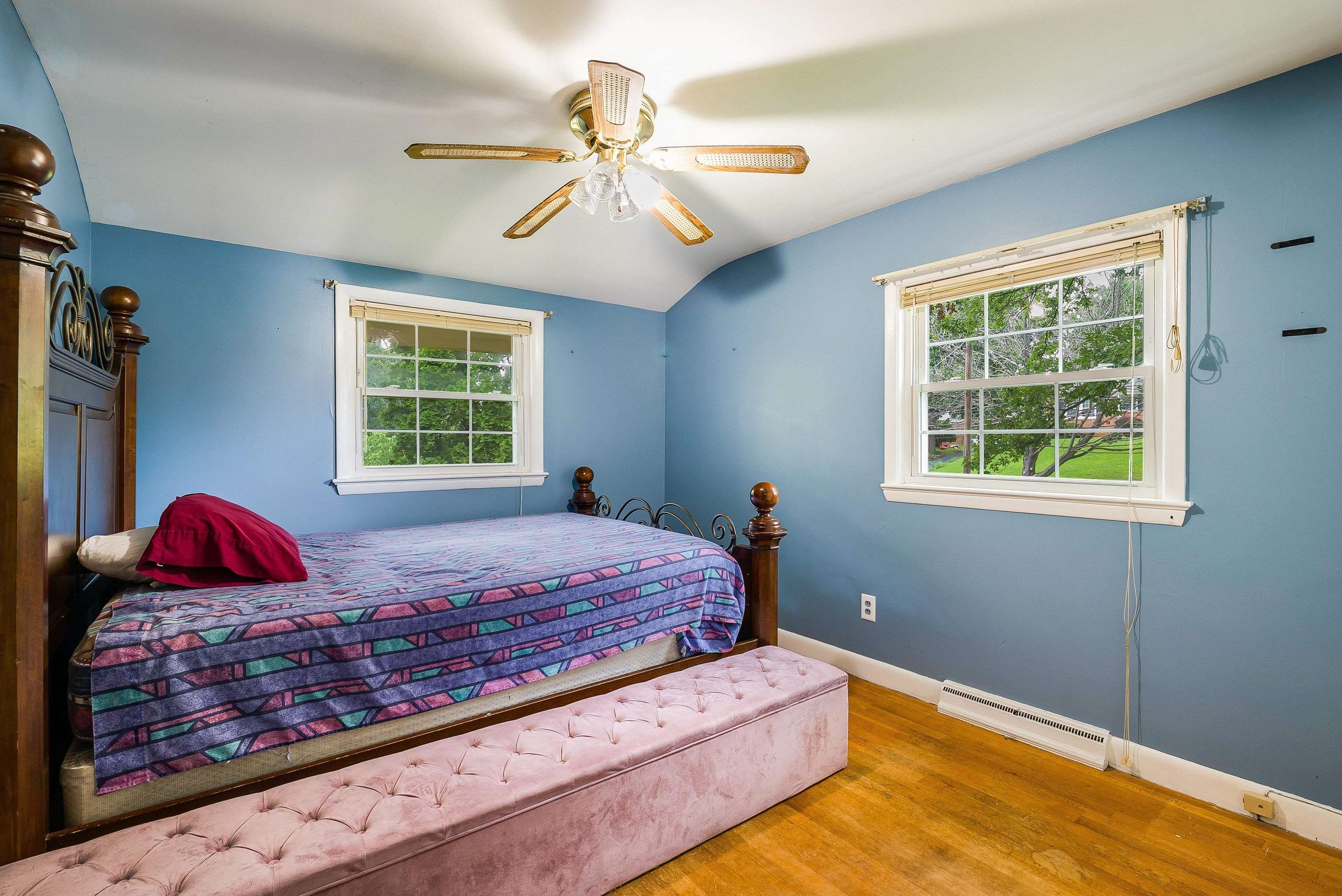 506 ROBIN ST, STAUNTON, Virginia 24401, 4 Bedrooms Bedrooms, ,2 BathroomsBathrooms,Residential,506 ROBIN ST,667162 MLS # 667162