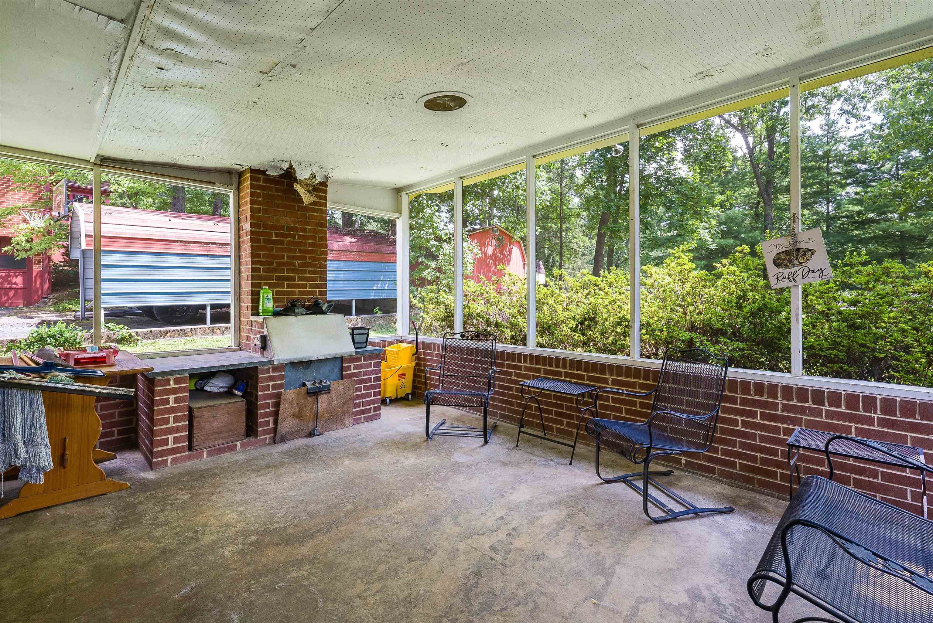 506 ROBIN ST, STAUNTON, Virginia 24401, 4 Bedrooms Bedrooms, ,2 BathroomsBathrooms,Residential,506 ROBIN ST,667162 MLS # 667162