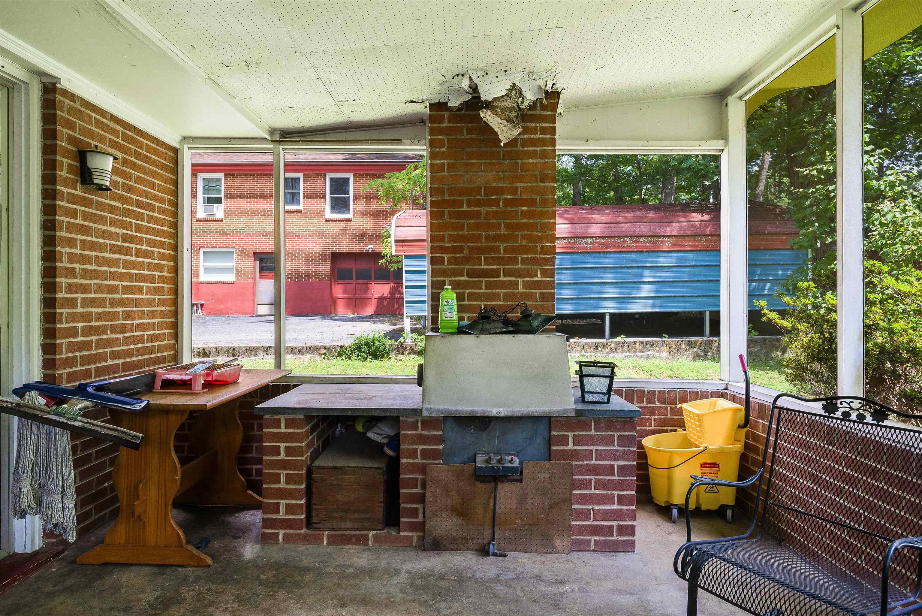 506 ROBIN ST, STAUNTON, Virginia 24401, 4 Bedrooms Bedrooms, ,2 BathroomsBathrooms,Residential,506 ROBIN ST,667162 MLS # 667162