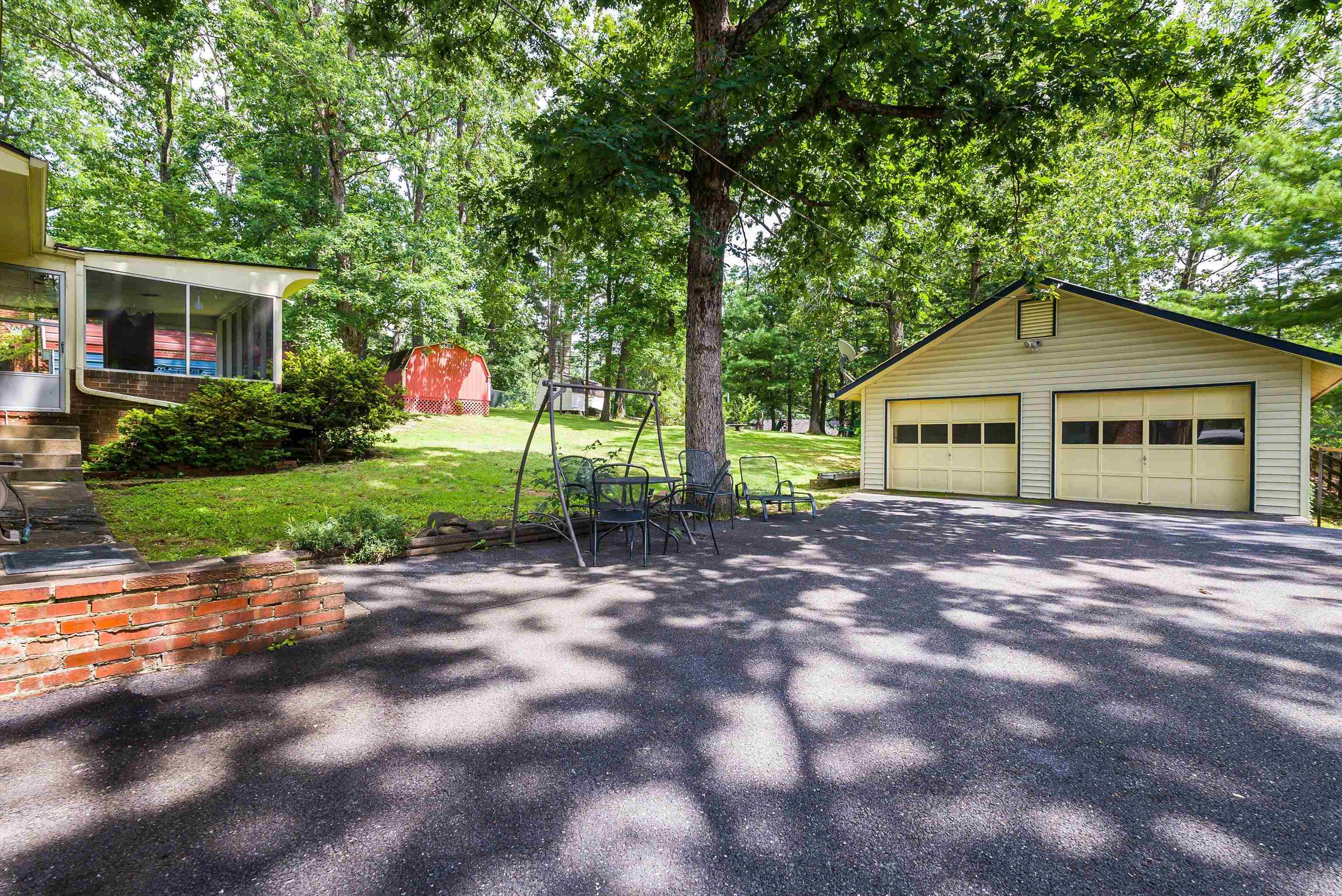506 ROBIN ST, STAUNTON, Virginia 24401, 4 Bedrooms Bedrooms, ,2 BathroomsBathrooms,Residential,506 ROBIN ST,667162 MLS # 667162