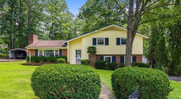 506 ROBIN ST, STAUNTON, Virginia 24401, 4 Bedrooms Bedrooms, ,2 BathroomsBathrooms,Residential,506 ROBIN ST,667162 MLS # 667162