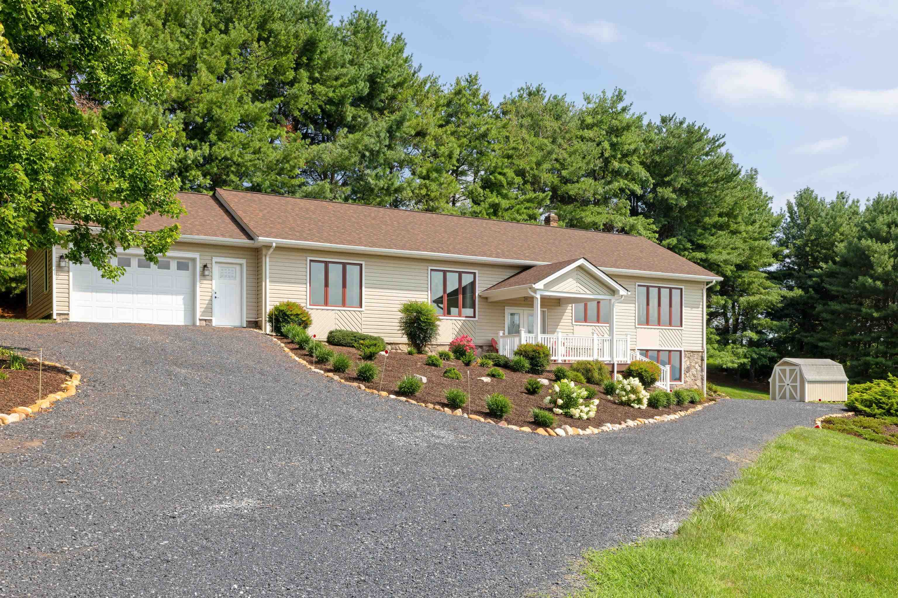 183 SAINT JAMES RD, FISHERSVILLE, Virginia 22939, 3 Bedrooms Bedrooms, ,2 BathroomsBathrooms,Residential,183 SAINT JAMES RD,667165 MLS # 667165
