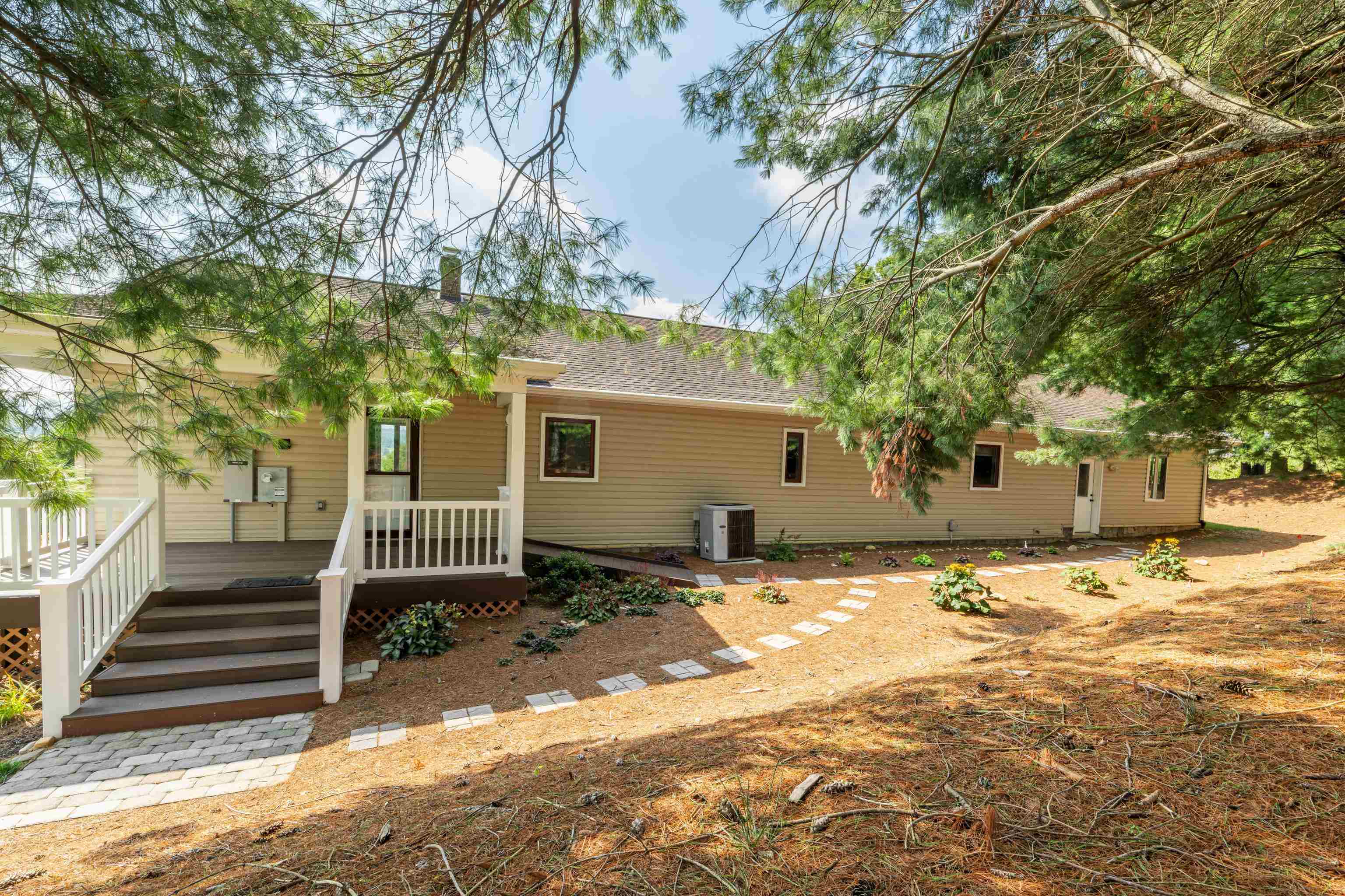 183 SAINT JAMES RD, FISHERSVILLE, Virginia 22939, 3 Bedrooms Bedrooms, ,2 BathroomsBathrooms,Residential,183 SAINT JAMES RD,667165 MLS # 667165