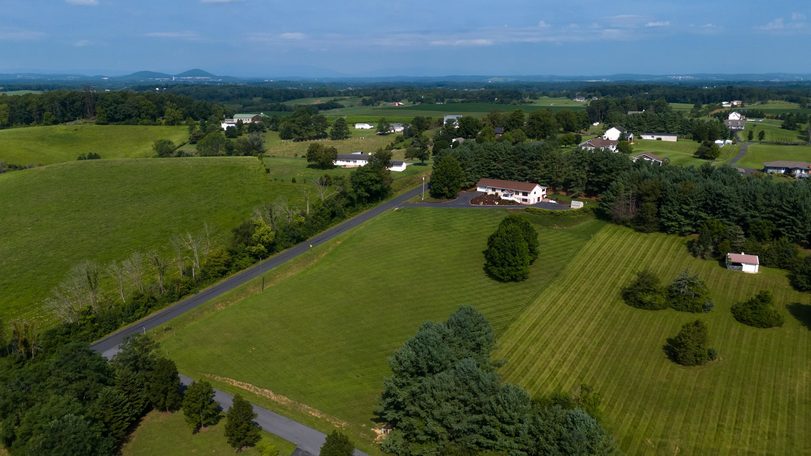 183 SAINT JAMES RD, FISHERSVILLE, Virginia 22939, 3 Bedrooms Bedrooms, ,2 BathroomsBathrooms,Residential,183 SAINT JAMES RD,667165 MLS # 667165