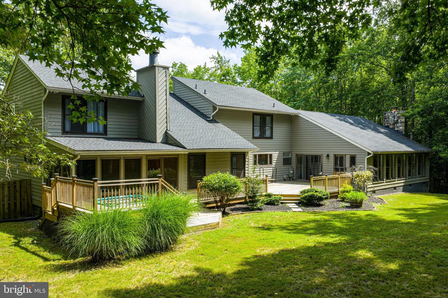 44 ROLLINSWOOD LN, STAFFORD, Virginia 22554, 4 Bedrooms Bedrooms, ,3 BathroomsBathrooms,Residential,For sale,44 ROLLINSWOOD LN,VAST2039988 MLS # VAST2039988