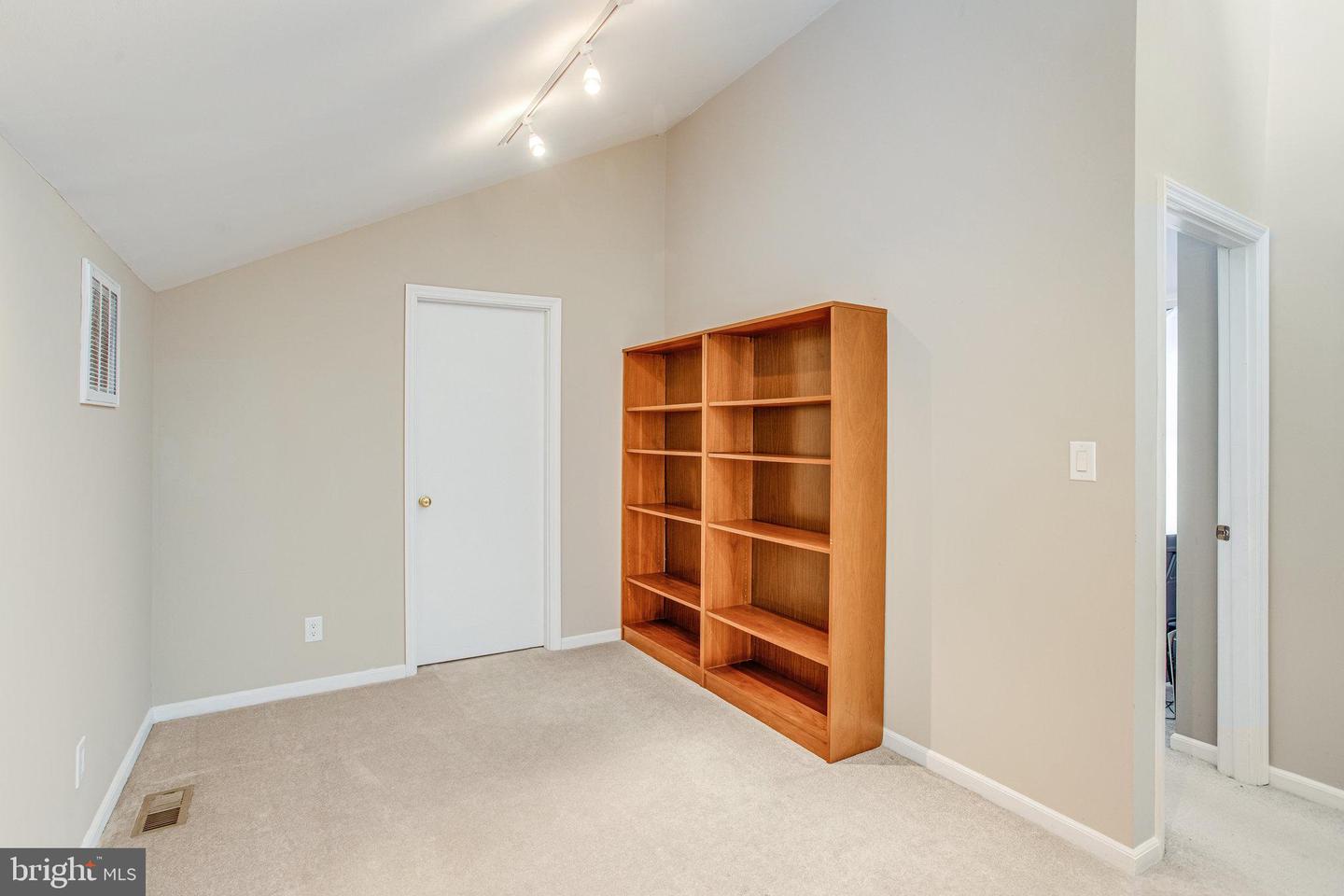 44 ROLLINSWOOD LN, STAFFORD, Virginia 22554, 4 Bedrooms Bedrooms, ,3 BathroomsBathrooms,Residential,For sale,44 ROLLINSWOOD LN,VAST2039988 MLS # VAST2039988